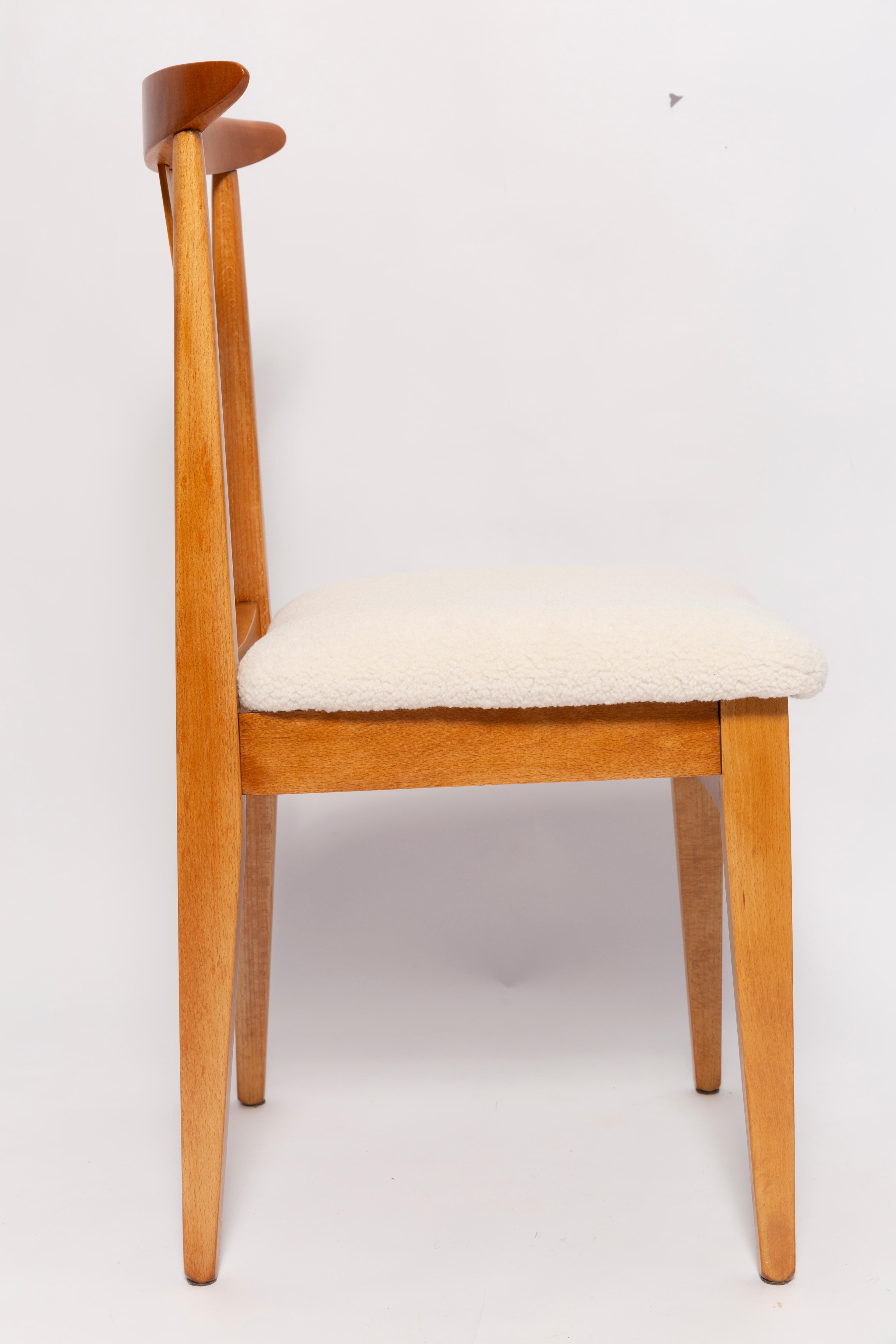 Hand-Crafted Set of Ten Mid-Century Cream Ivory Boucle Chairs, by M. Zielinski, Europe, 1960s For Sale