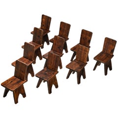 Set di dieci sedie da pranzo in stile Mid-Century Modern rustico in pino