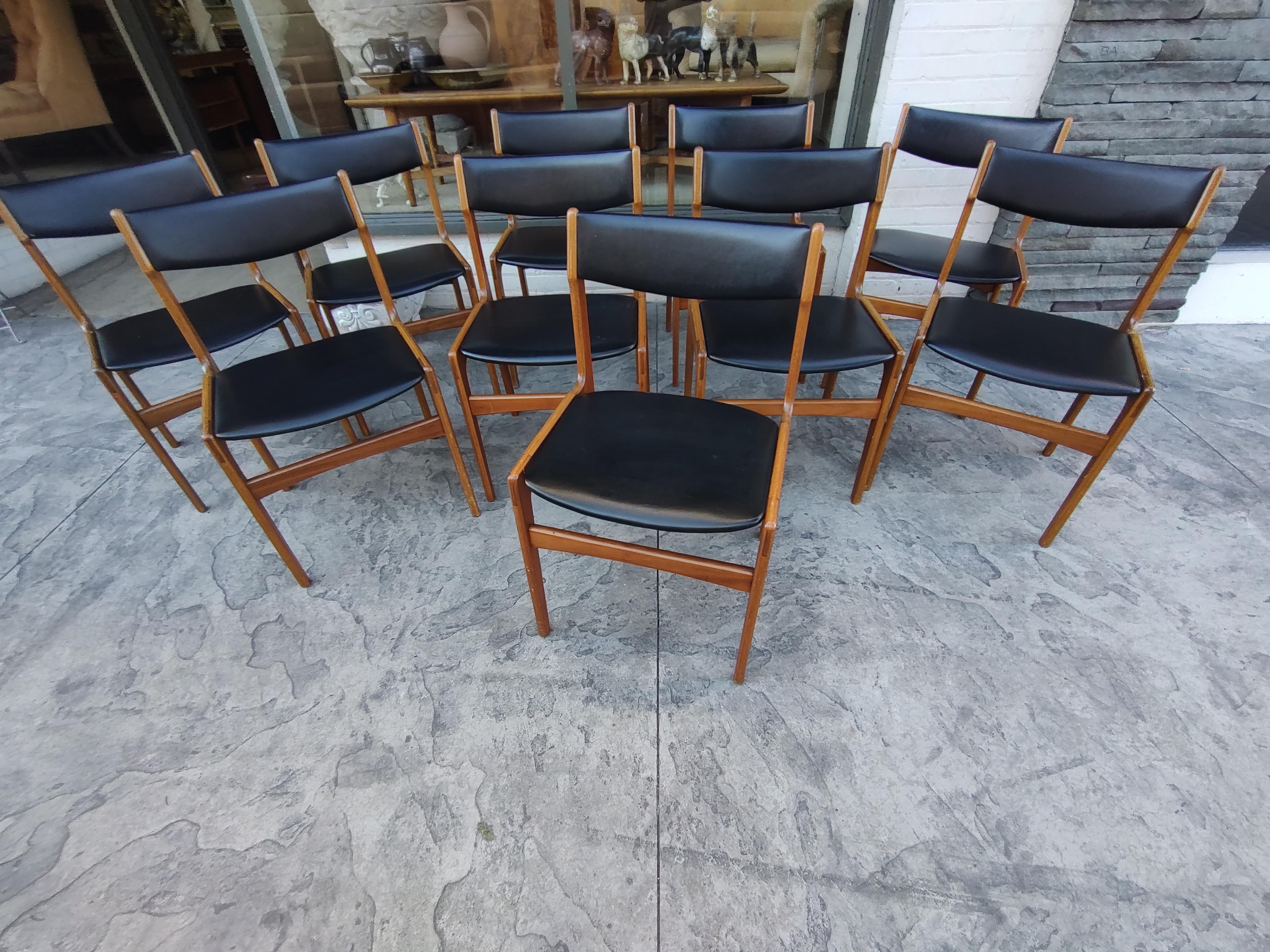 Set of Ten Mid Century Modern Teak Dining Chairs by Erik Buch 4