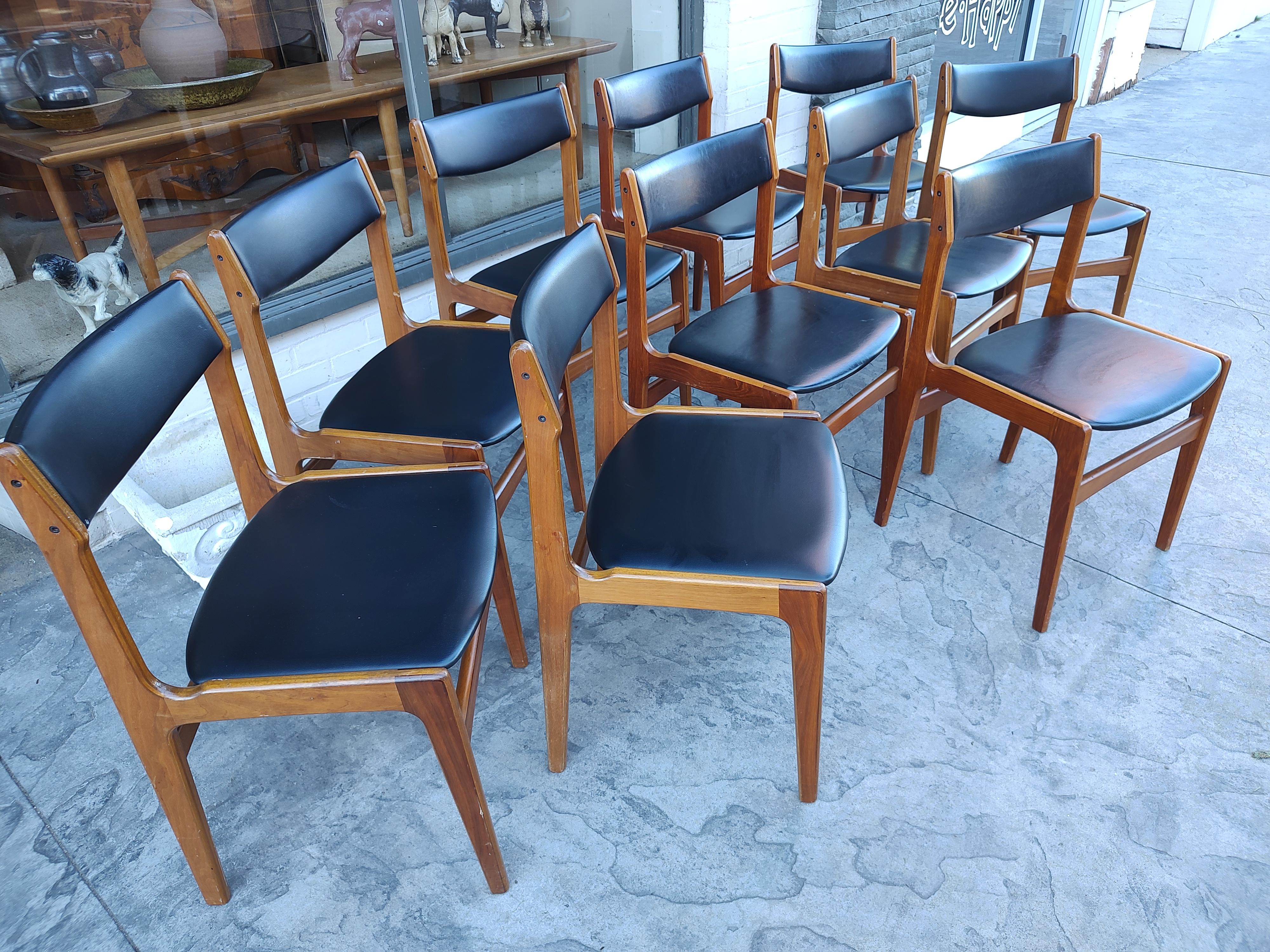 Set of Ten Mid Century Modern Teak Dining Chairs by Erik Buch 5