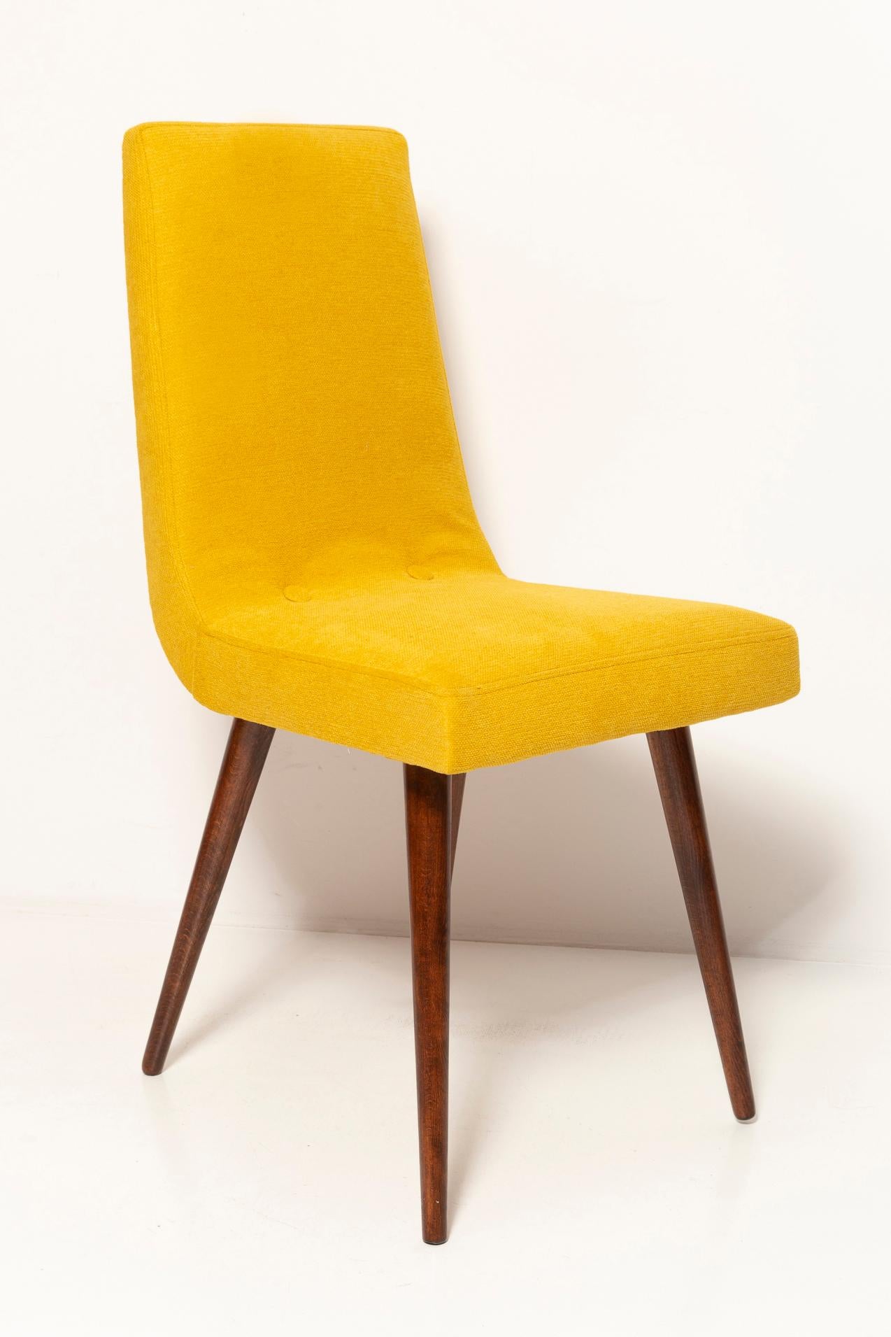 Set of Ten Midcentury Mustard Yellow Wool Chairs, Rajmund Halas Europe, 1960s For Sale 5