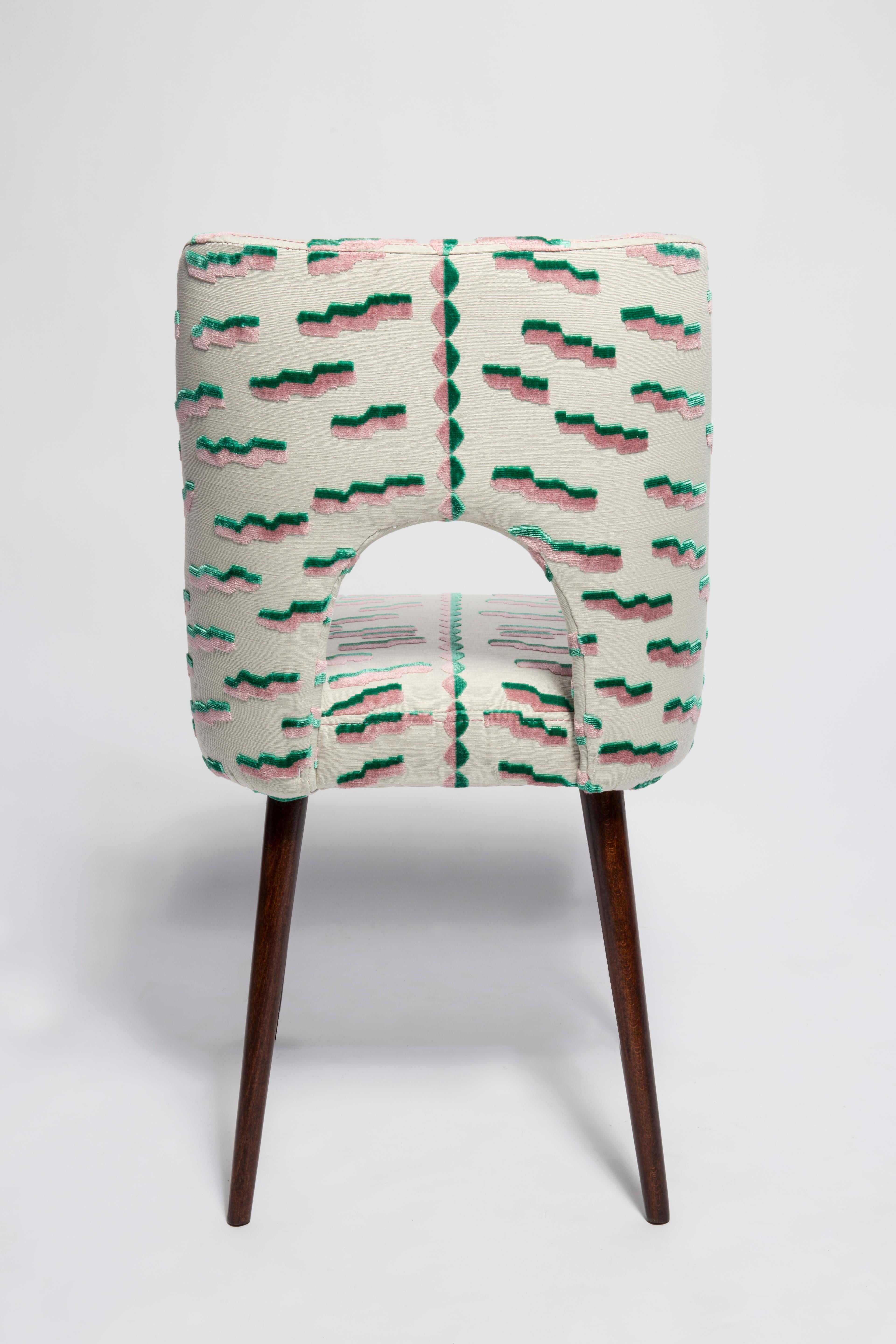 Hand-Crafted Set of Ten Mid Century Tiger Beat Jacquard Velvet Shell Chairs, Europe, 1960s For Sale