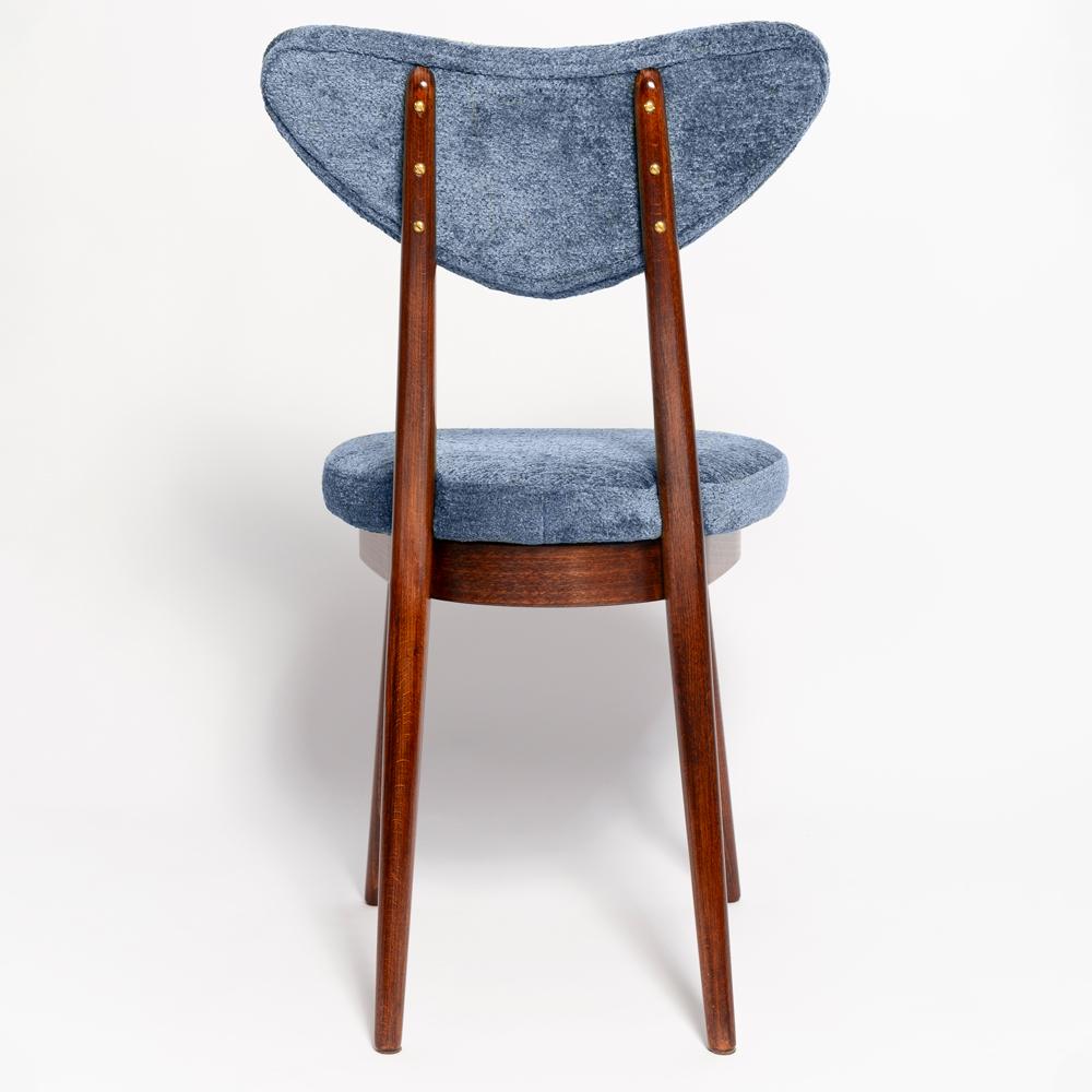 Satz von zehn Stühlen aus blauem Herzsamt aus der Mitte des Jahrhunderts, Europa, 1960er Jahre (Handgefertigt) im Angebot