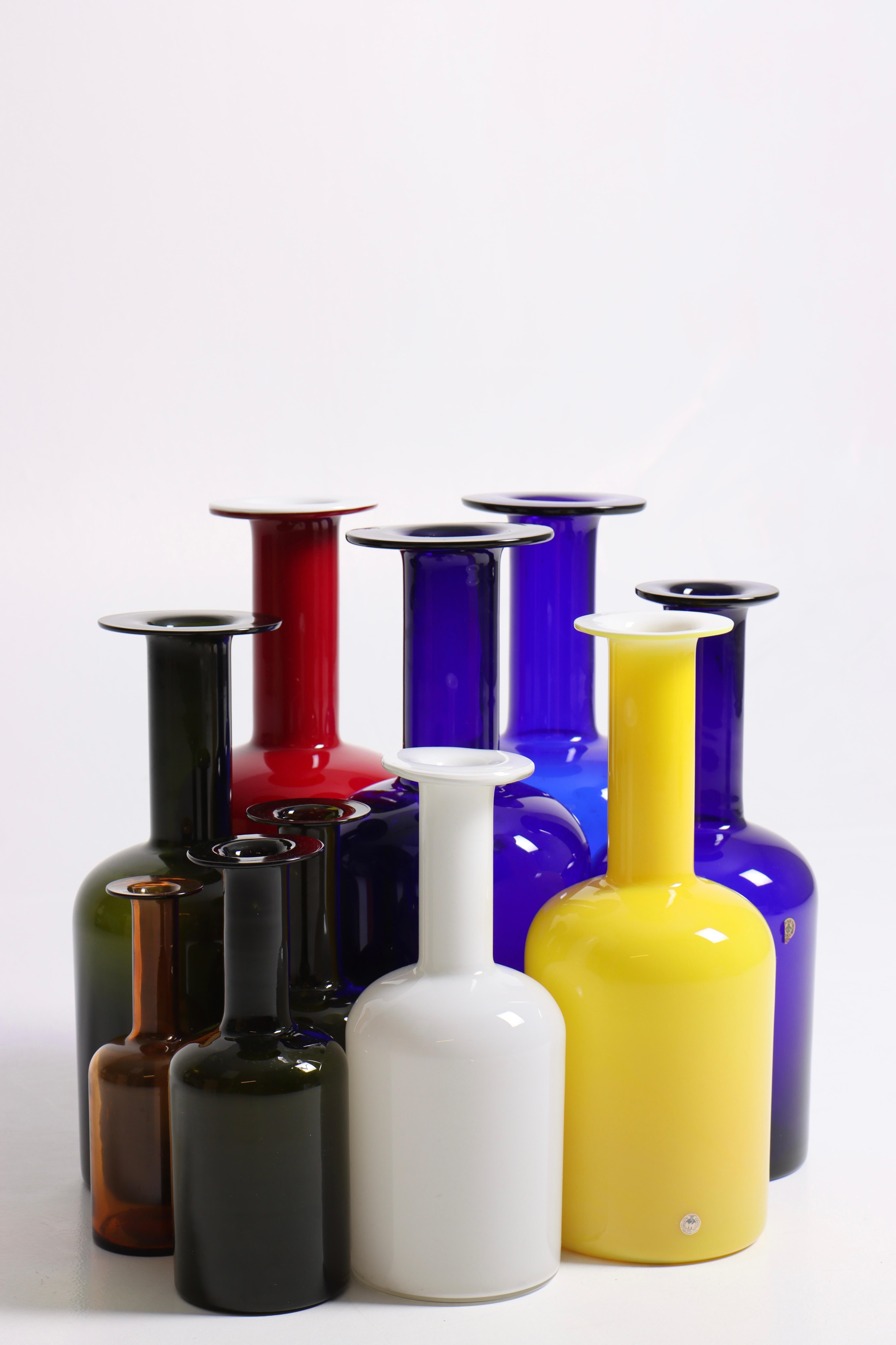 Set of Ten Midcentury Vases in Glass by Otto Bauer, 1960s For Sale 2