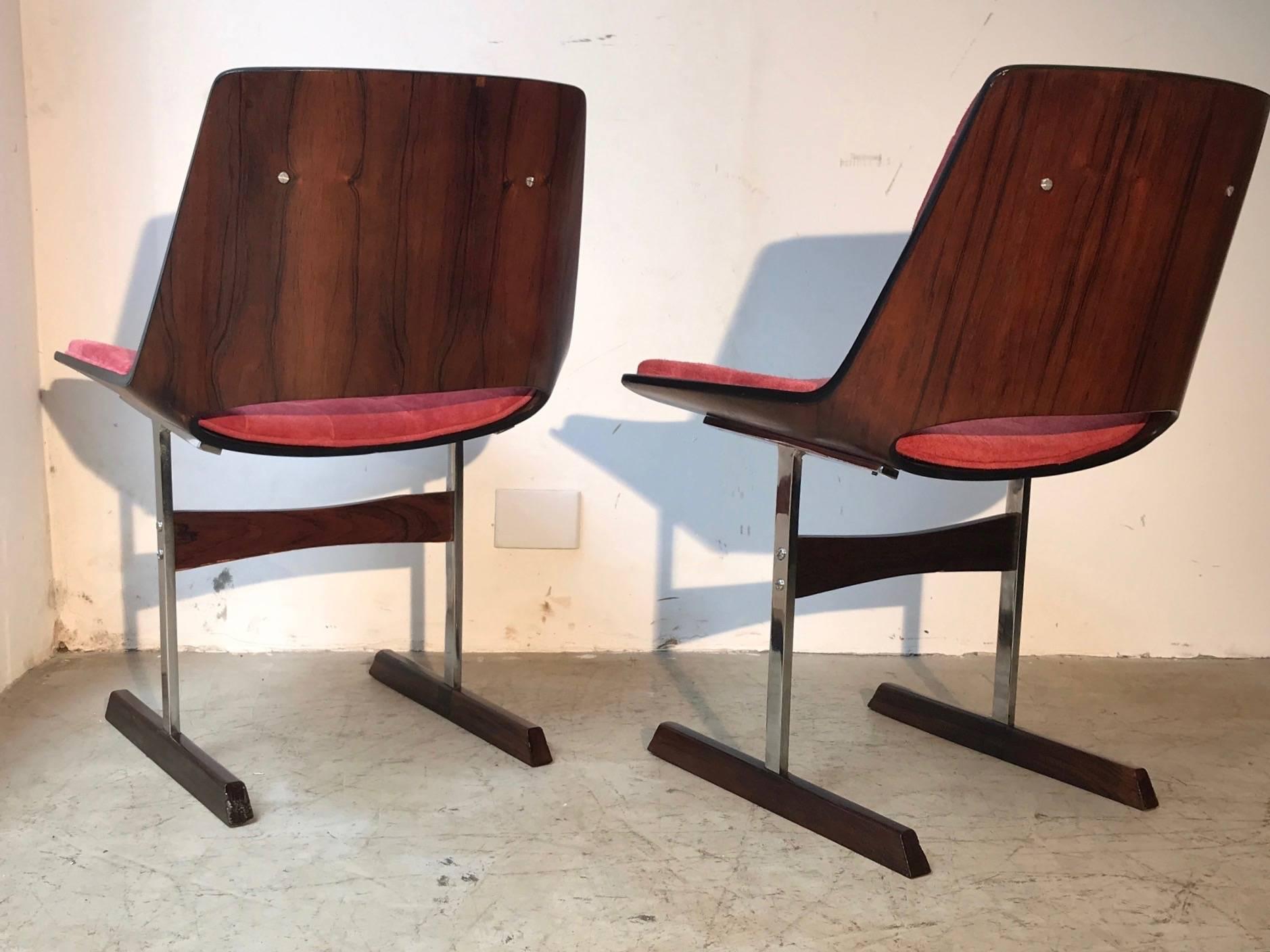 20th Century Set of Ten Modern Dining Chairs in Rosewood by Jorge Zalszupin For Sale