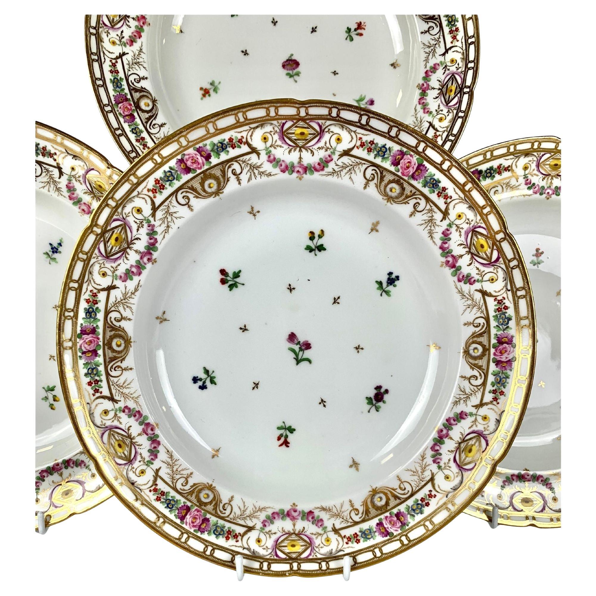 Juego de 10 platos hondos de porcelana napoleónica de Nast con decoración imperial francesa en venta