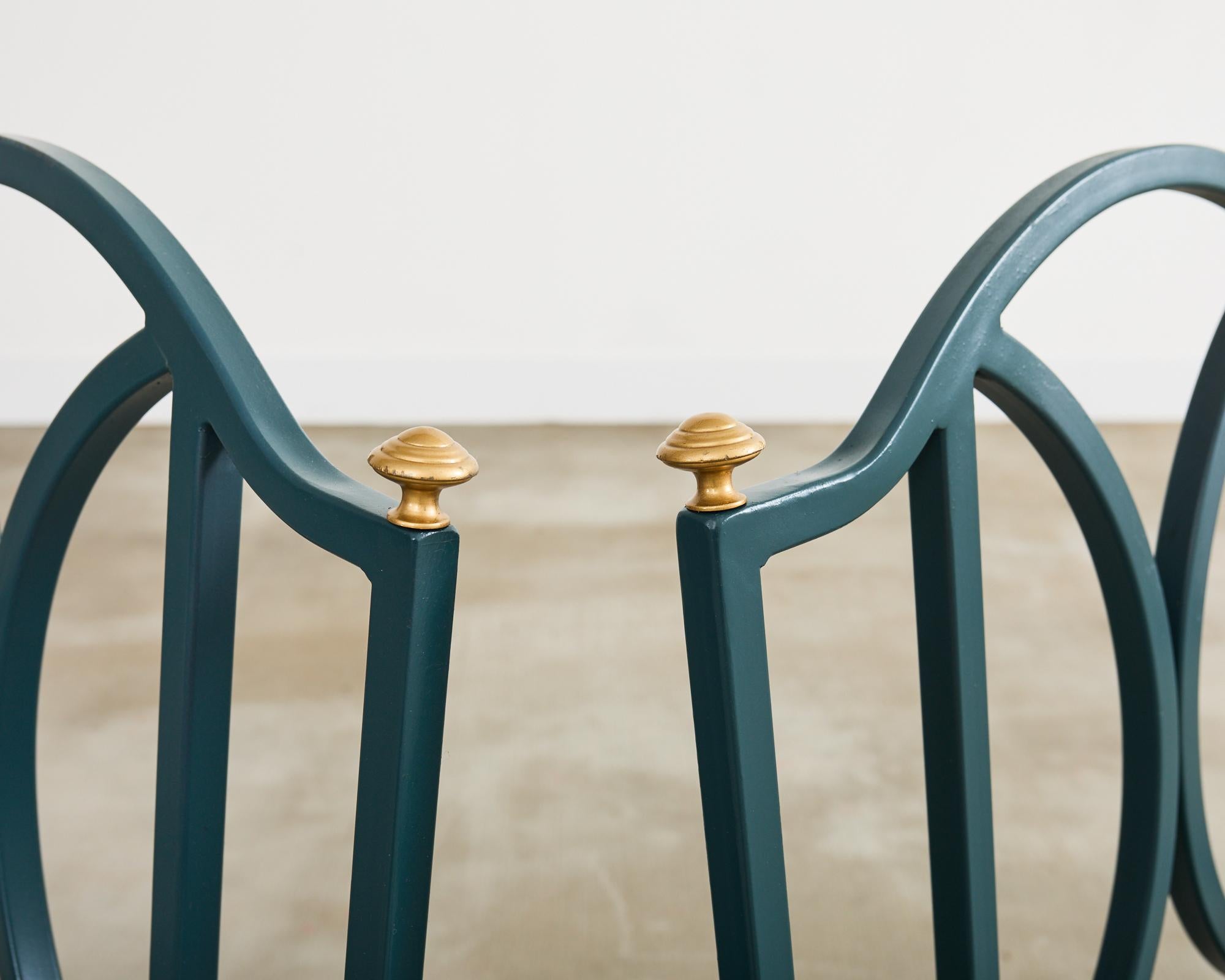 Juego de diez sillas de comedor de jardín de hierro de estilo neoclásico Tela en venta