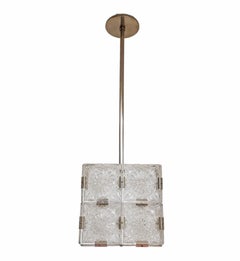Lot de dix lampes suspendues originales en forme de cube, en verre avec des clips nickelés