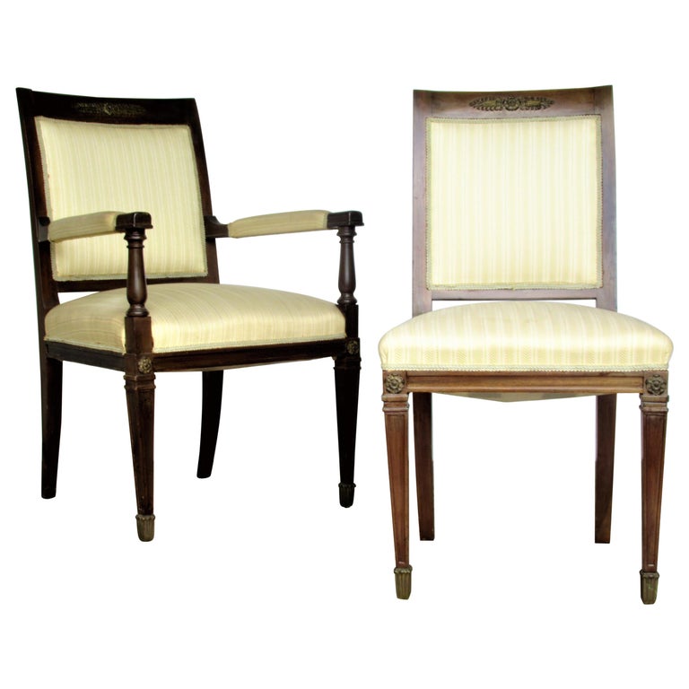 20th Century French Hand Carved Walnut Dining Chairs in the Style of Louis  XV For Sale at 1stDibs
