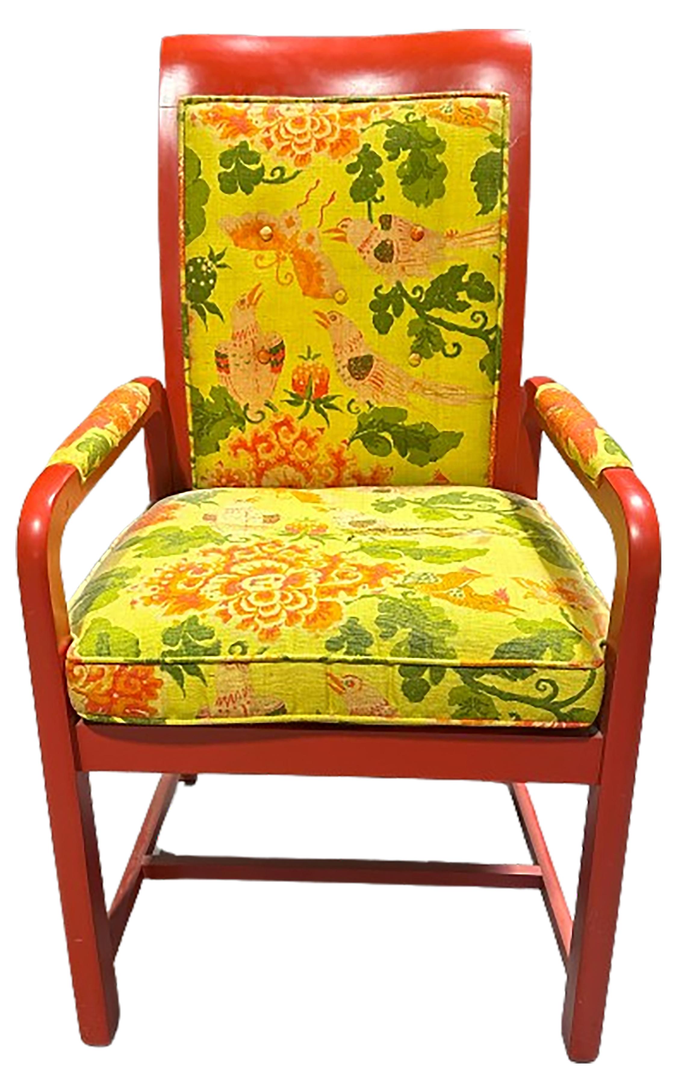 Satz von zehn bemalten Esszimmerstühlen Mid Century im Zustand „Relativ gut“ im Angebot in Dallas, TX