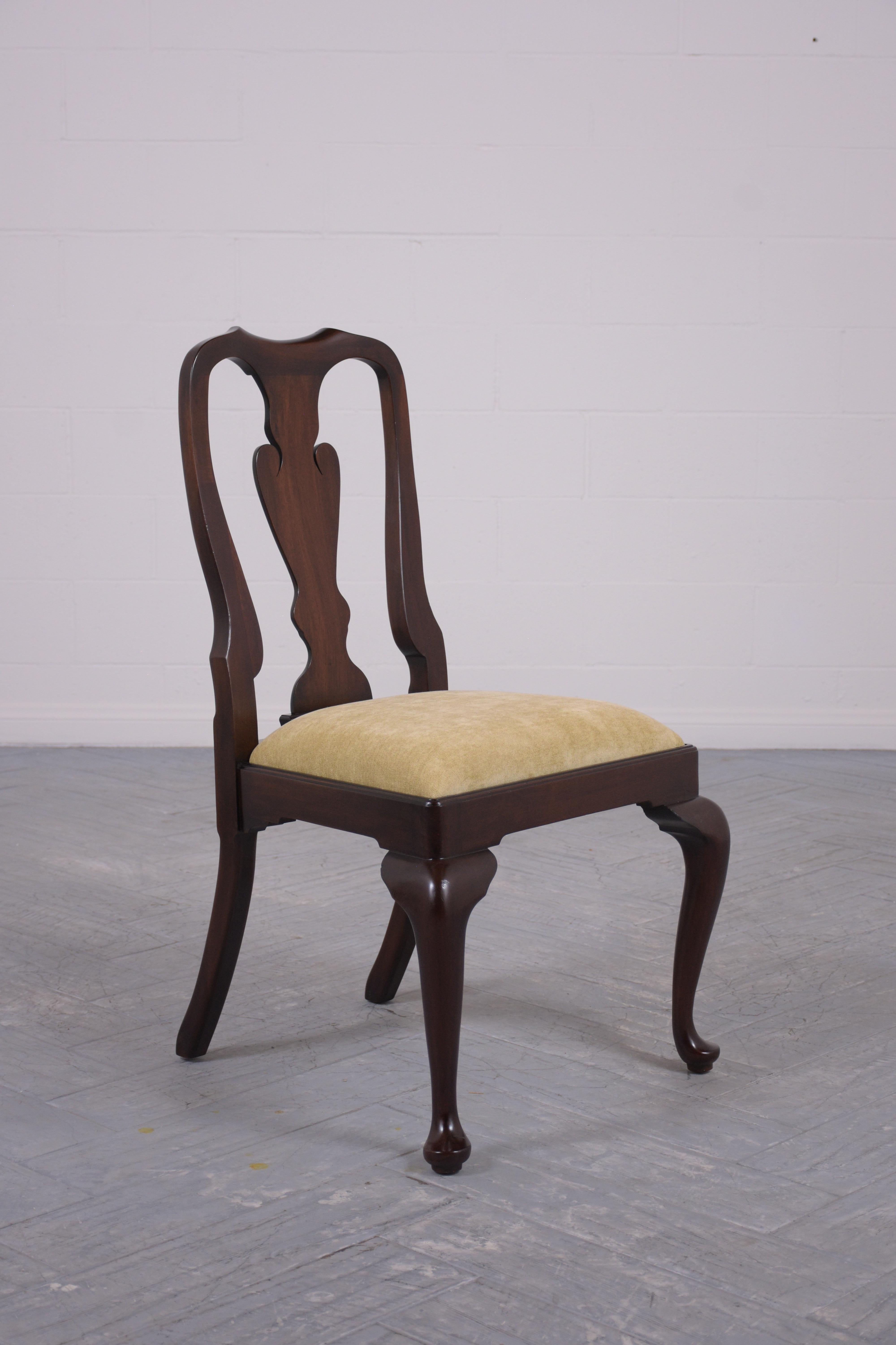 Set of Queen Anne Style Dining Chairs 2
