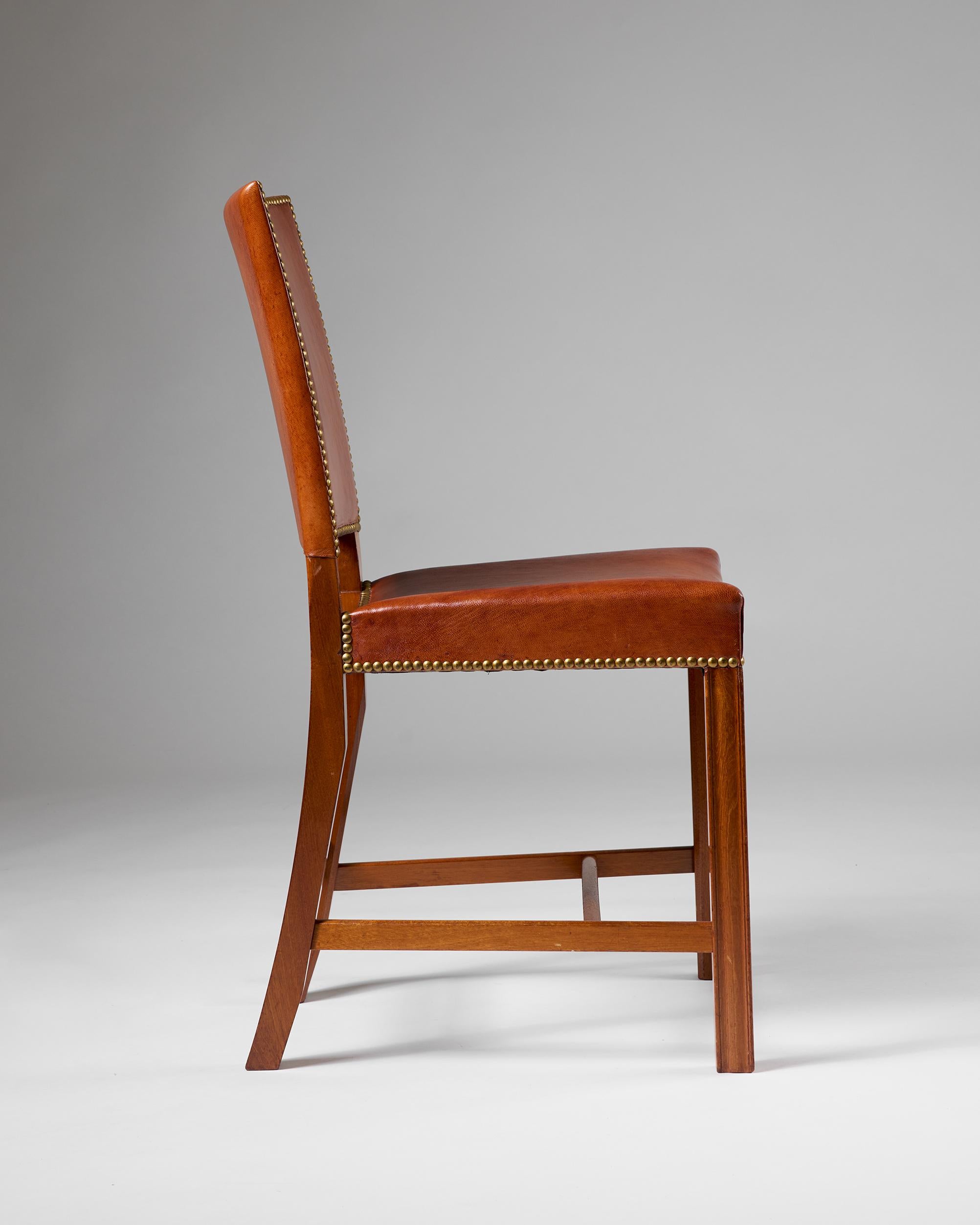 Set di dieci sedie da pranzo 