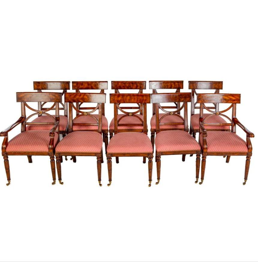Set of Ten Regency Dining Table and Chairs In Good Condition In Locust Valley, NY