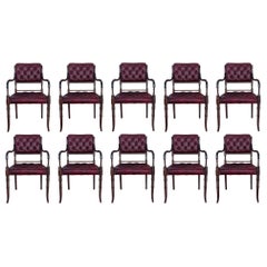 Set von zehn restaurierten Chesterfield-Esszimmerstühlen aus rotem Hartholz und rotem Leder im Vintage-Stil