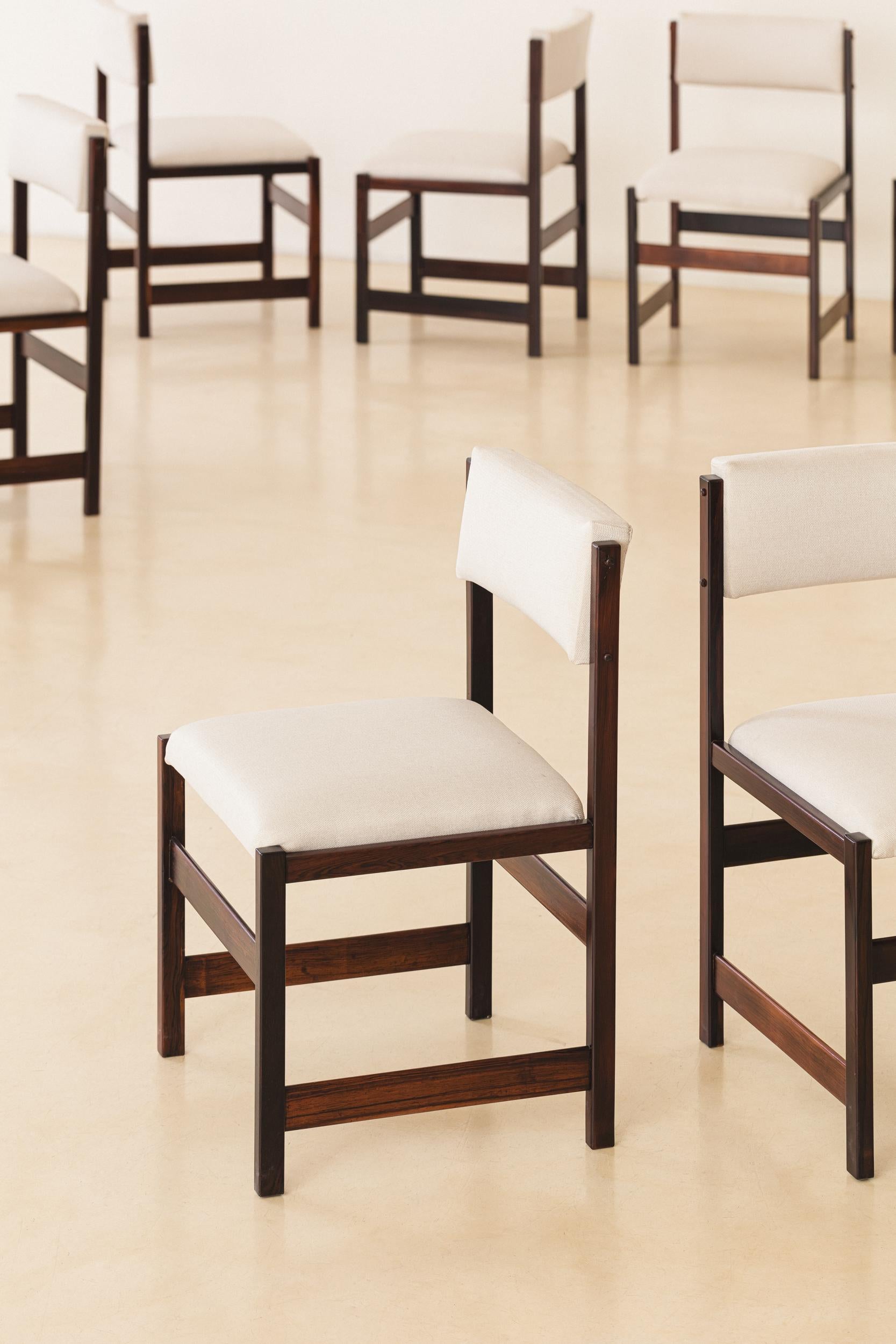 Conjunto de Diez Sillas de Comedor de Palo de Rosa de Celina Decorações, Brasil Midcentury en Bueno estado para la venta en New York, NY