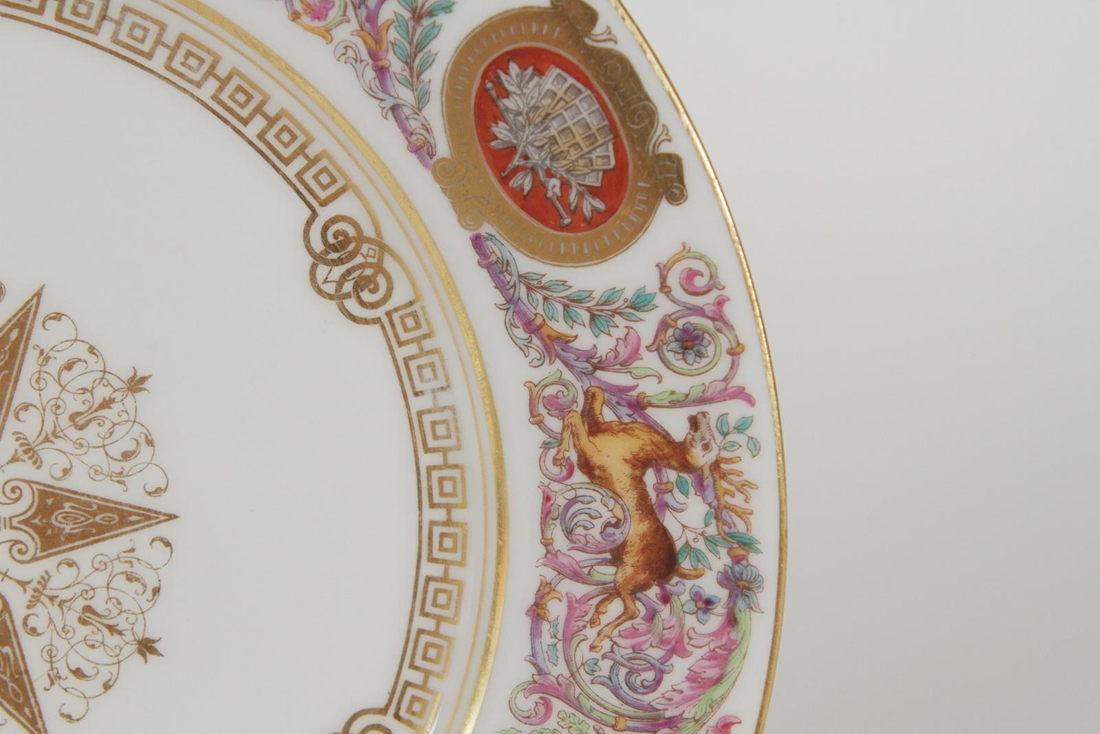 Hand-Painted Set of Ten Sevres Royal Service Chateau de Fontainebleau Plates