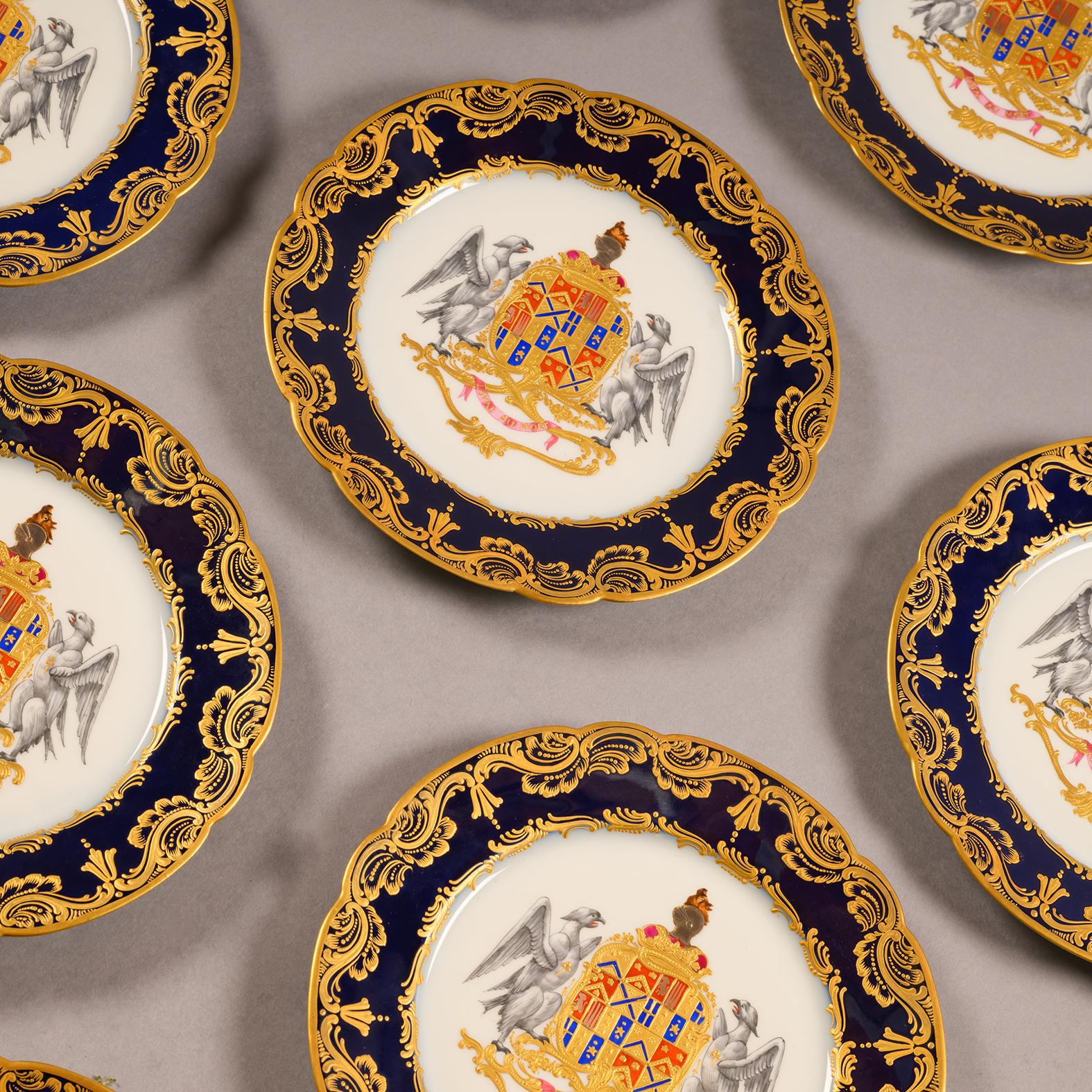 Gilt Set of Ten Sèvres-Style Armorial Cabinet Plates For Sale