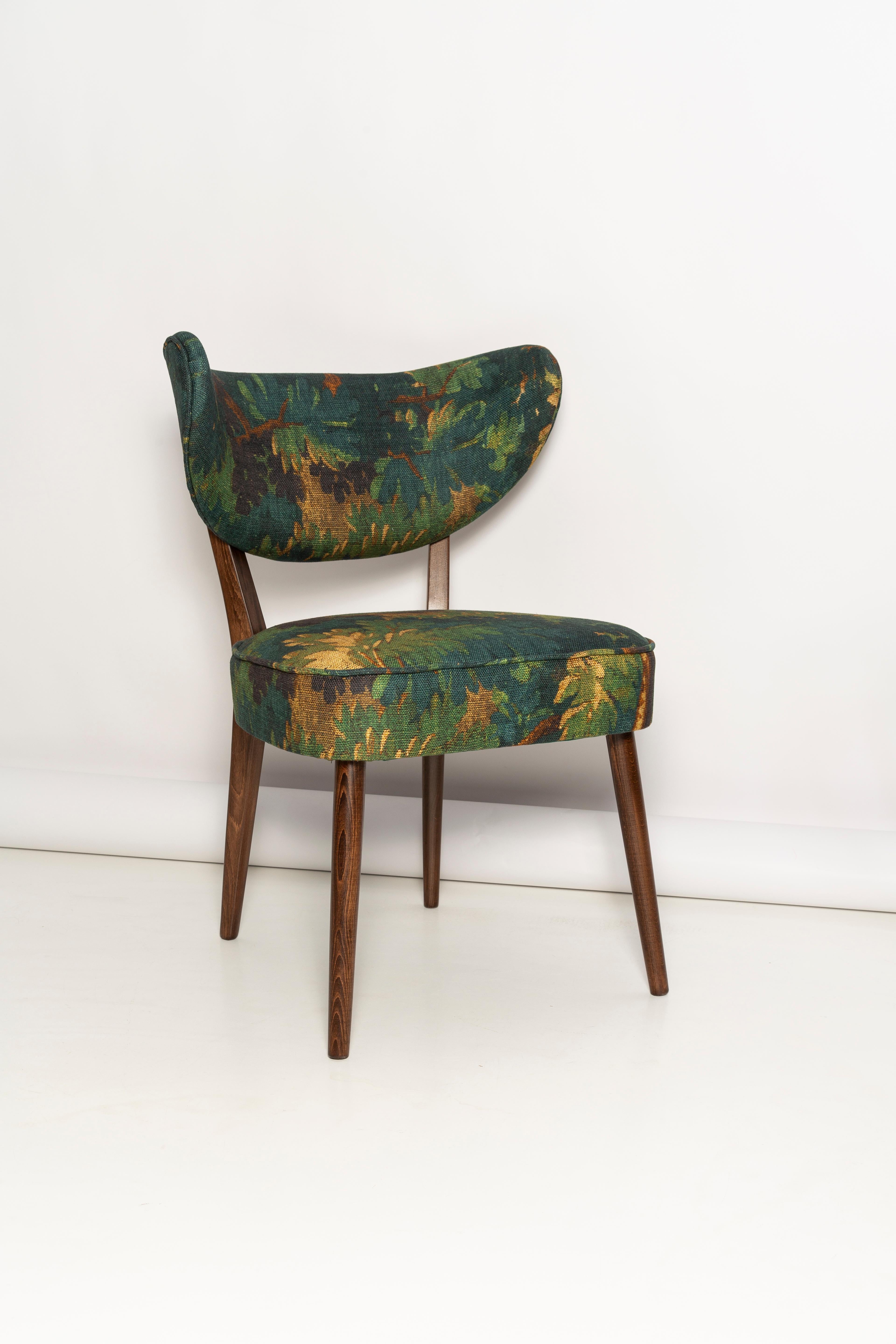 Peint à la main Ensemble de dix chaises de salle à manger Shell, lin Schwarzwald Dedar, Vintola Studio, Europe en vente