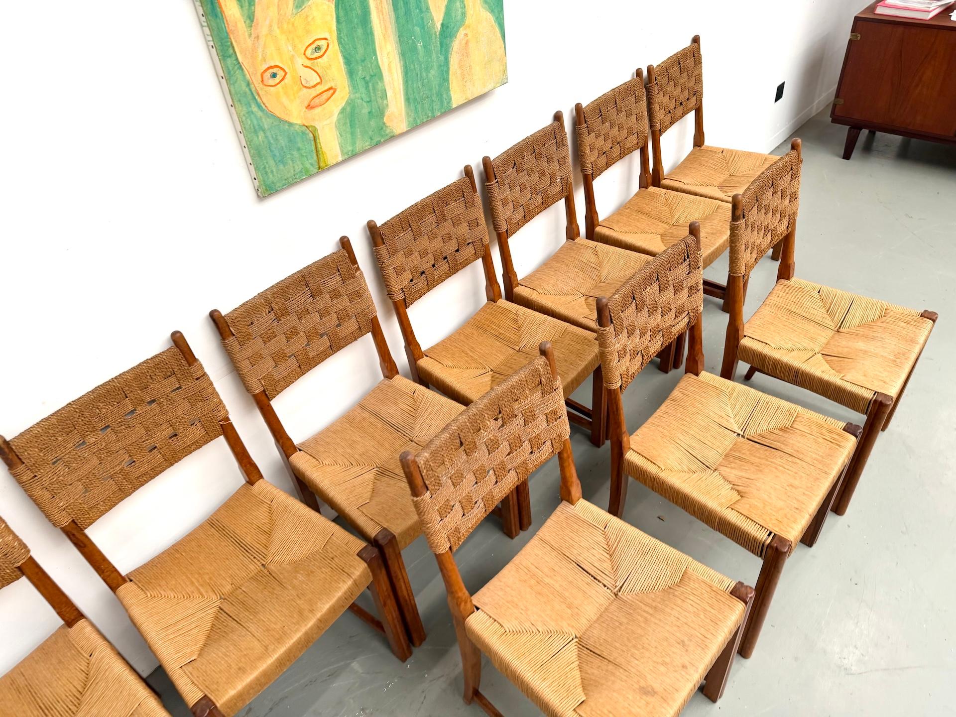 Ensemble de dix chaises en orme massif tressé à la main, France circa 1965 en vente 4