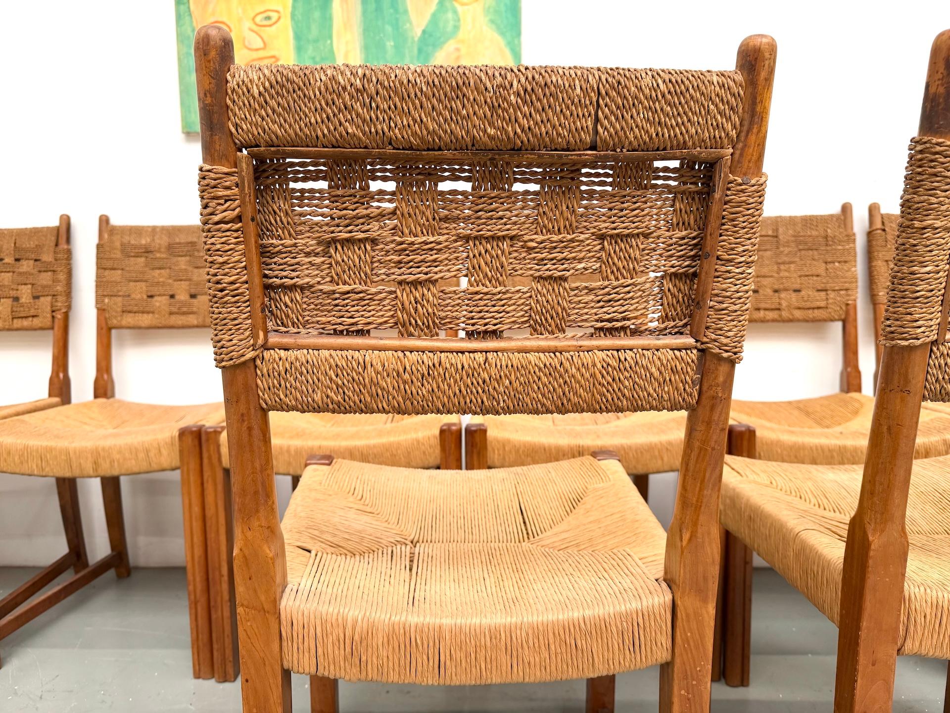 Ensemble de dix chaises en orme massif tressé à la main, France circa 1965 en vente 10