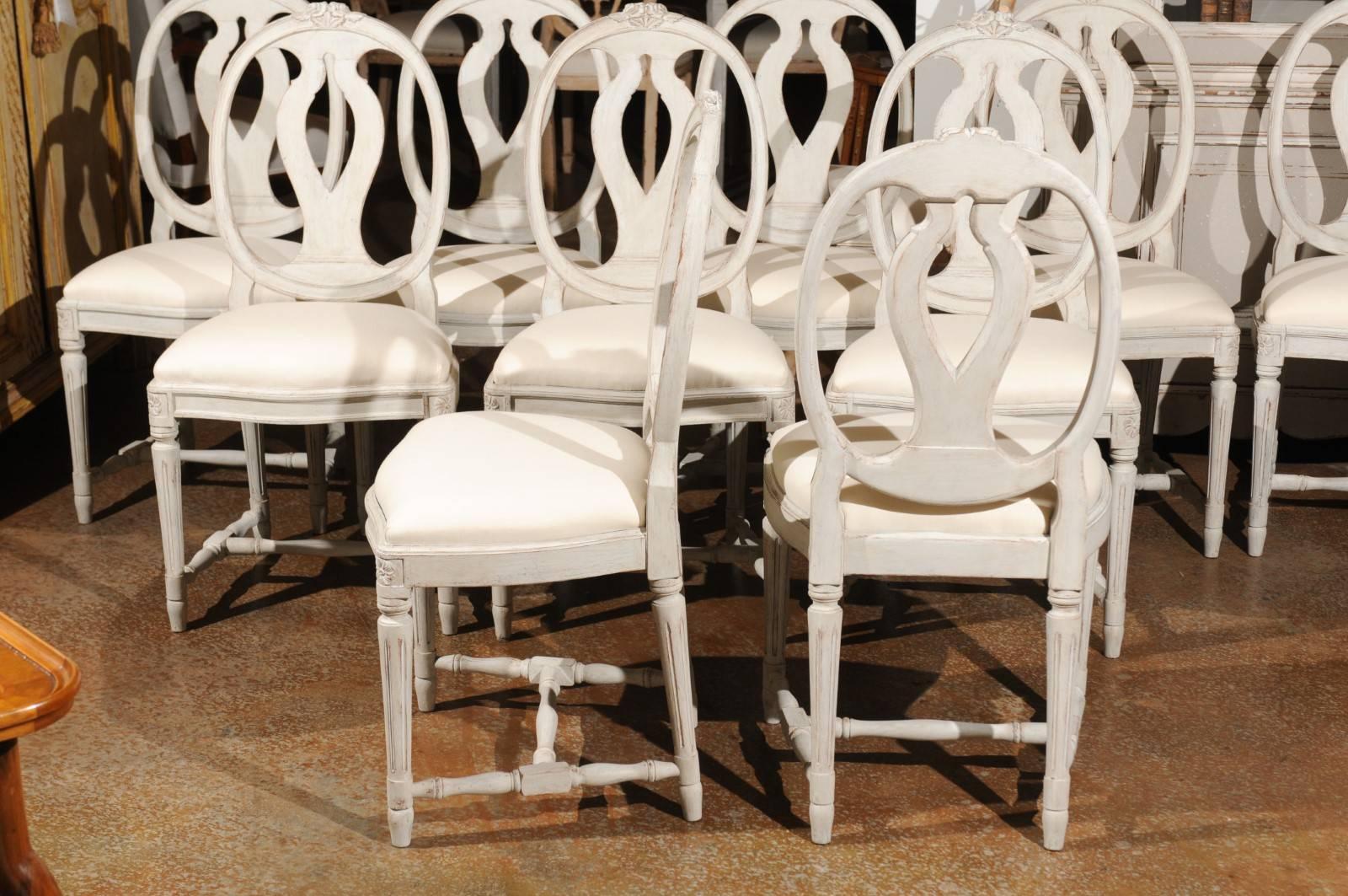 Set of Ten Swedish Gustavian Style Dining Chairs with Oval Backs, circa 1900 In Good Condition In Atlanta, GA