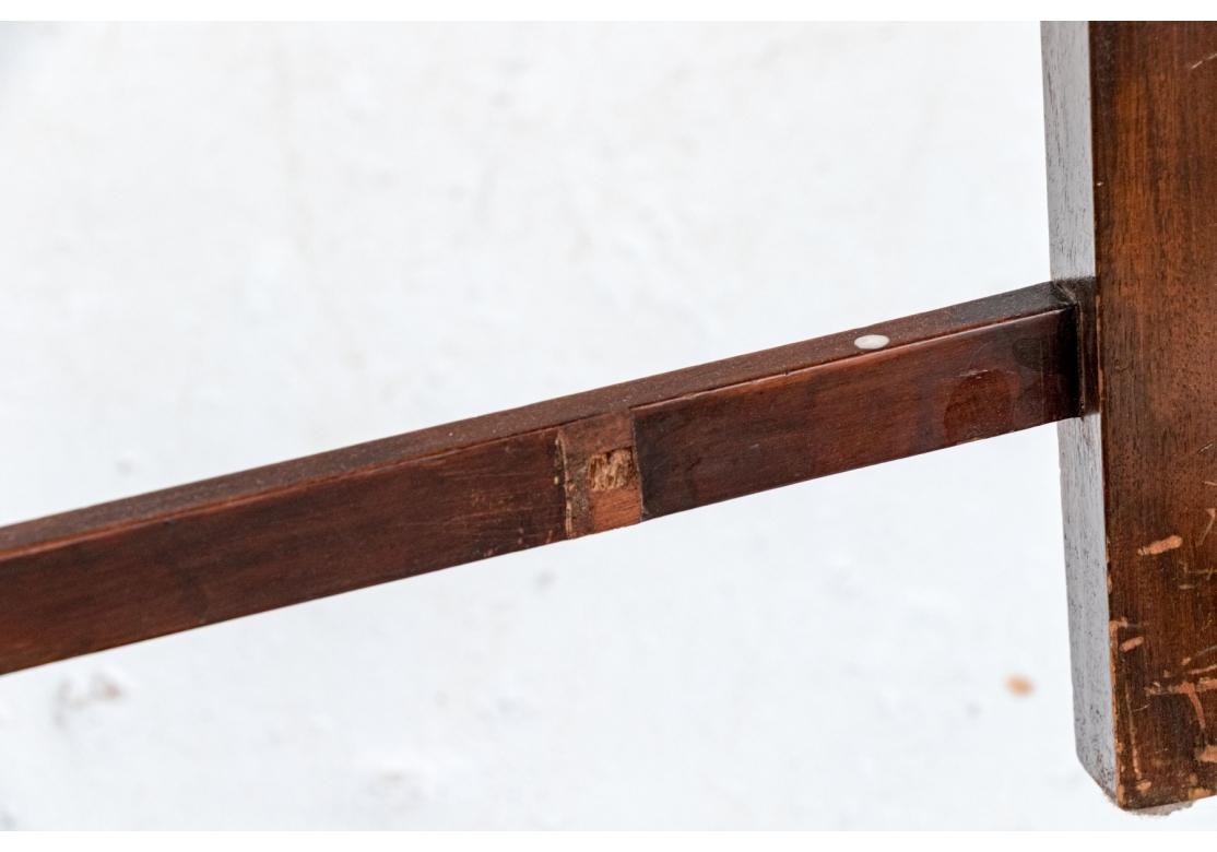 Satz von zehn geschnitzten Esszimmerstühlen im Vintage Chippendale-Stil im Angebot 2