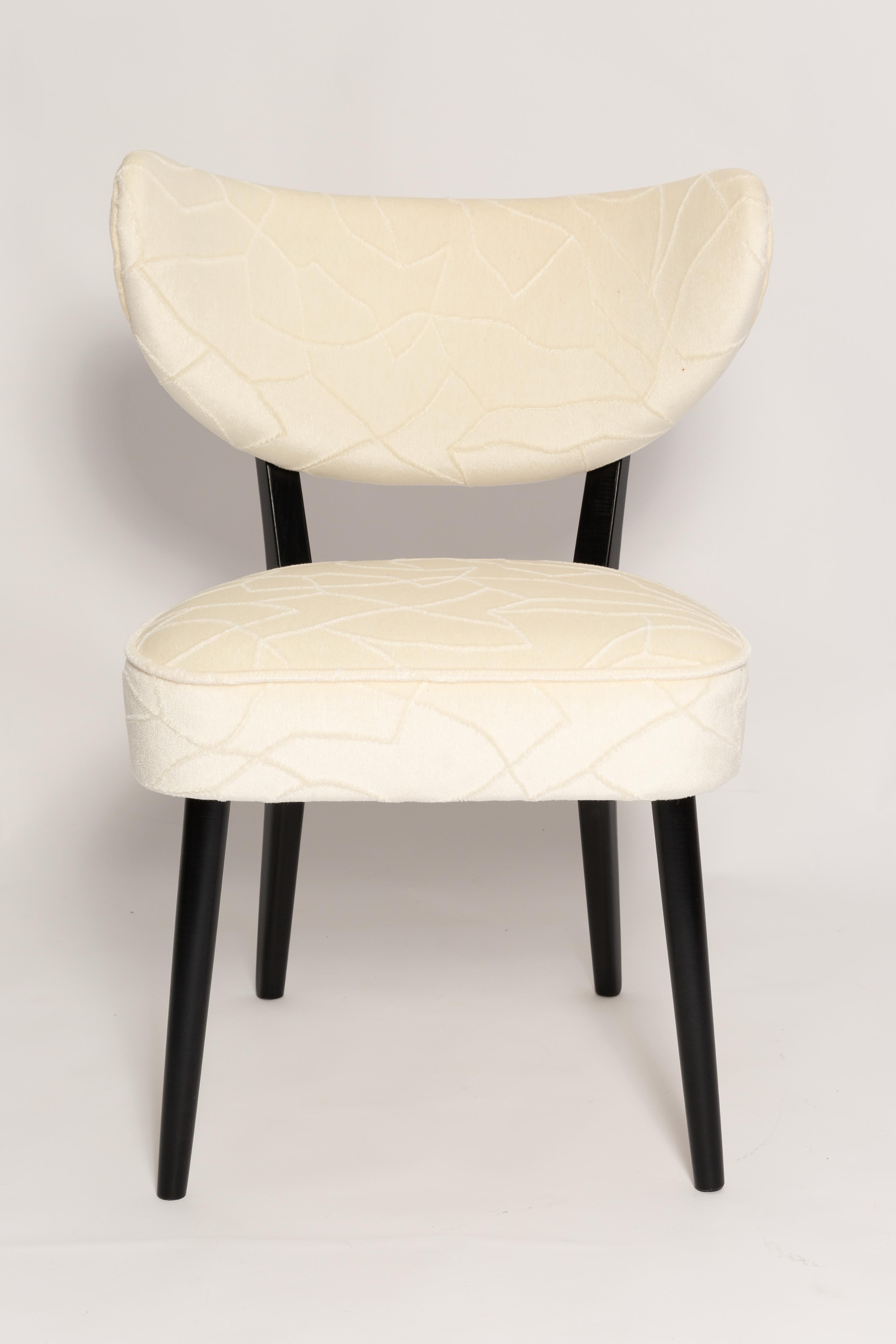 Bouclé Ensemble de dix chaises de salle à manger Vintola, jacquard script crème par Dedar, Europe, Pologne en vente