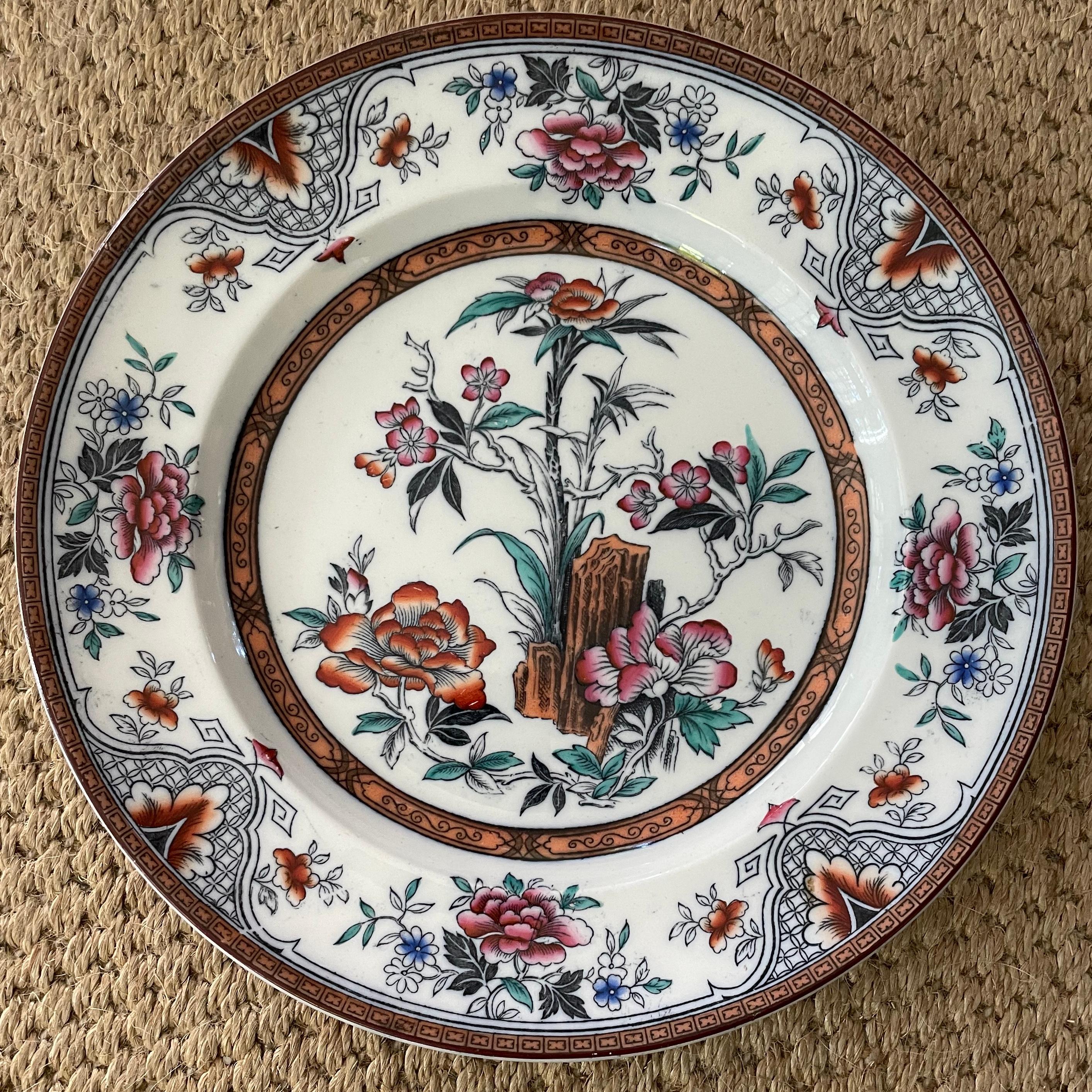 Set of Ten Wedgwood Chinoiserie Plates 3