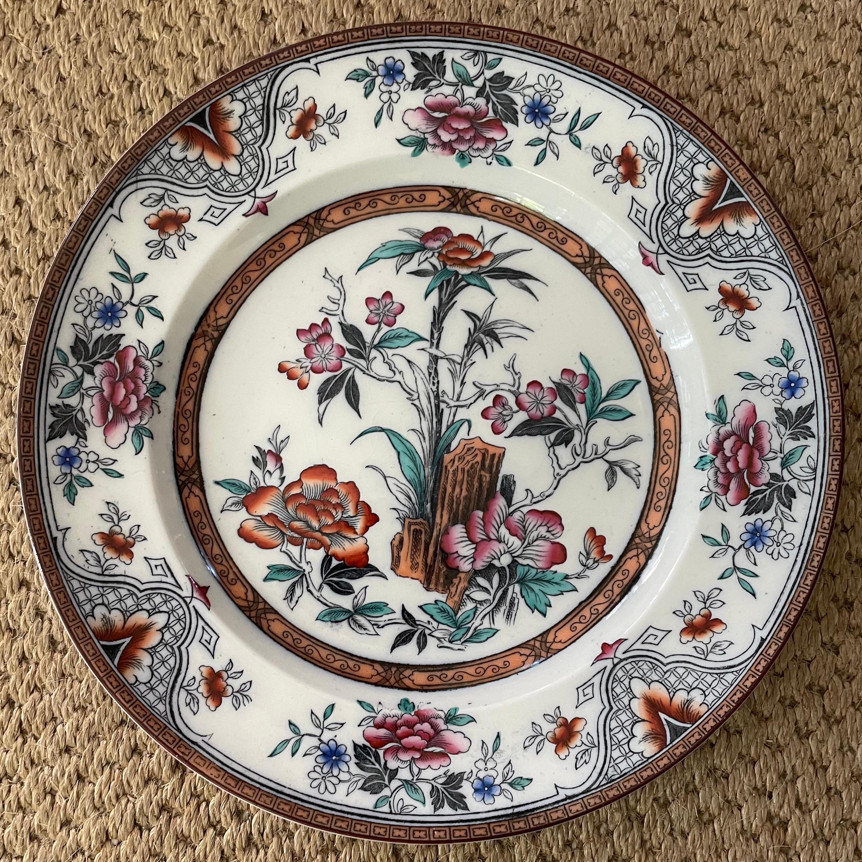 Set of Ten Wedgwood Chinoiserie Plates 5