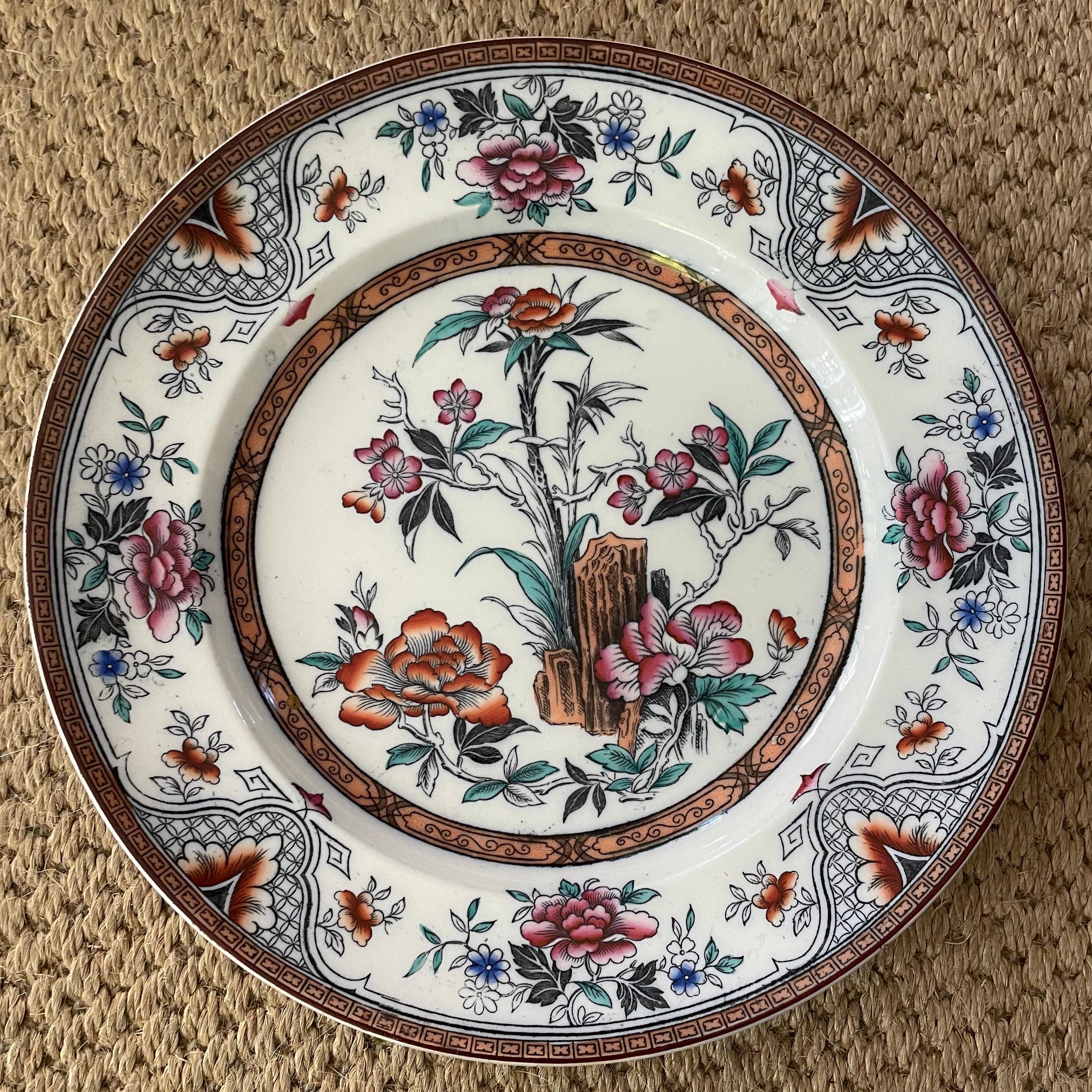Set of Ten Wedgwood Chinoiserie Plates 6