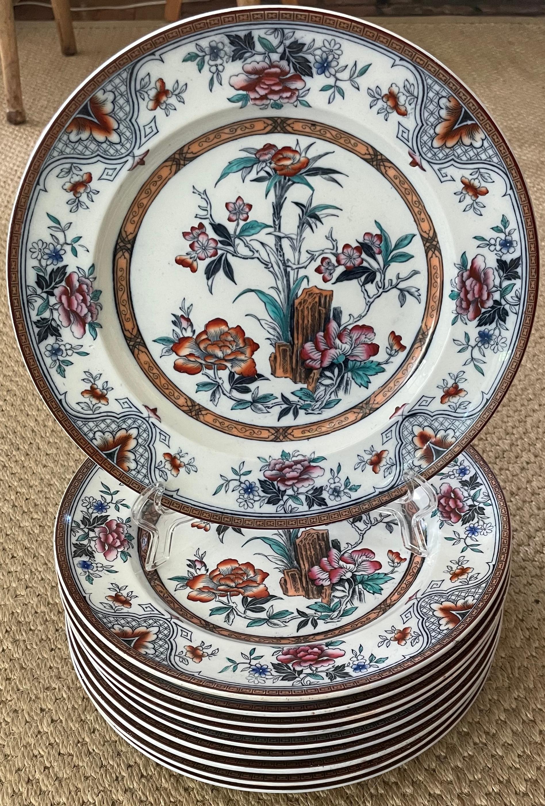 English Set of Ten Wedgwood Chinoiserie Plates