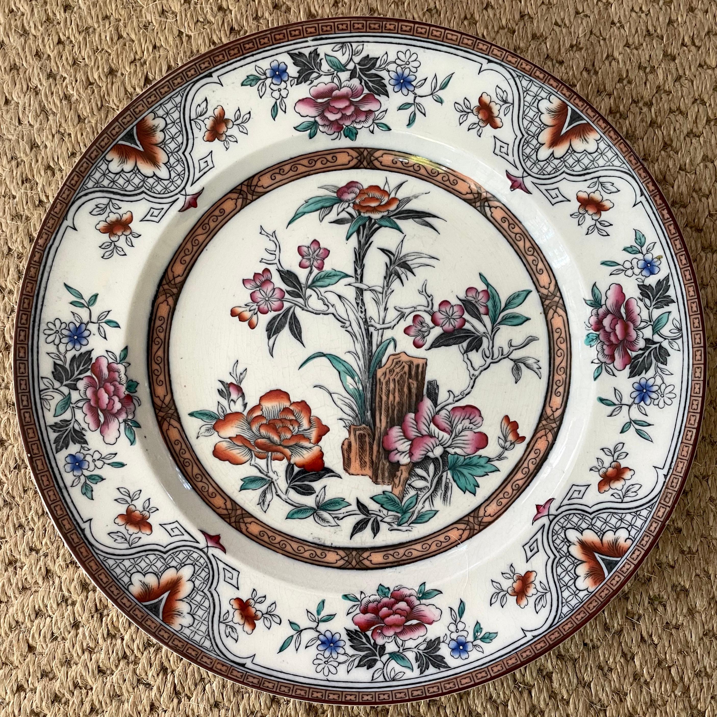 Early 20th Century Set of Ten Wedgwood Chinoiserie Plates