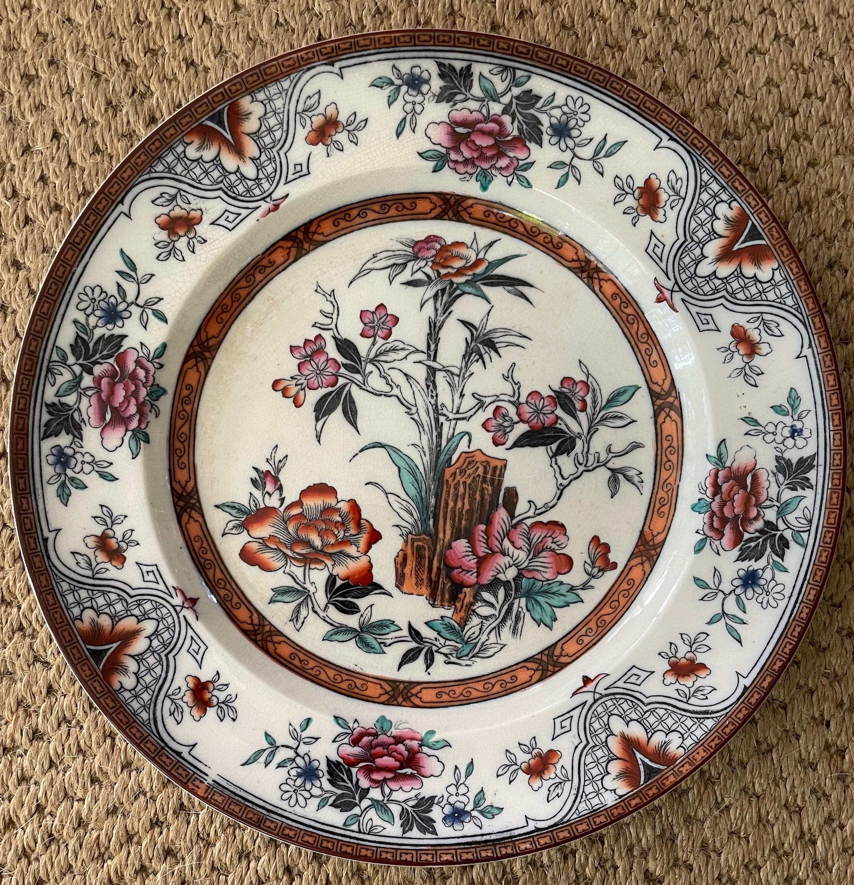 Set of Ten Wedgwood Chinoiserie Plates 1