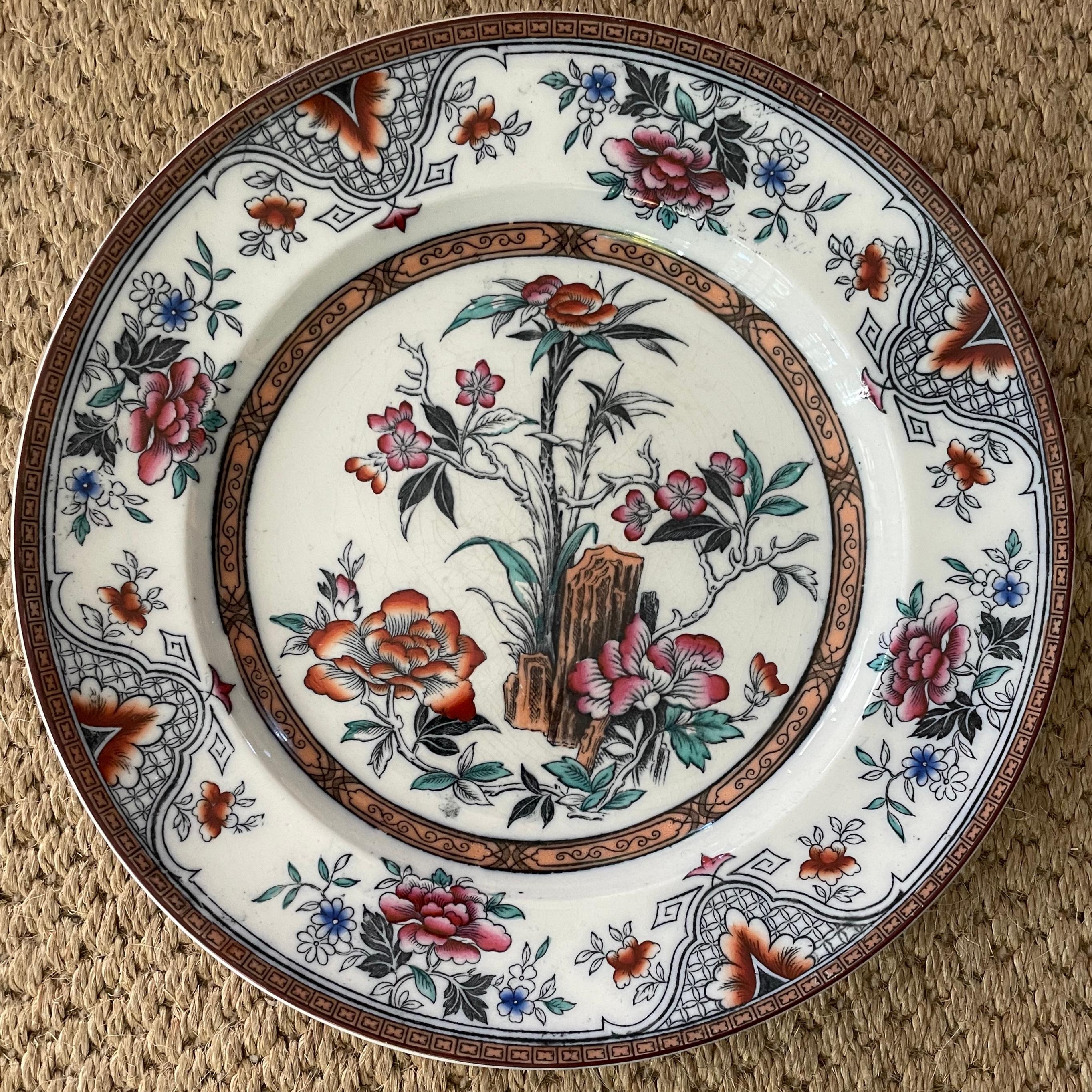 Set of Ten Wedgwood Chinoiserie Plates 2