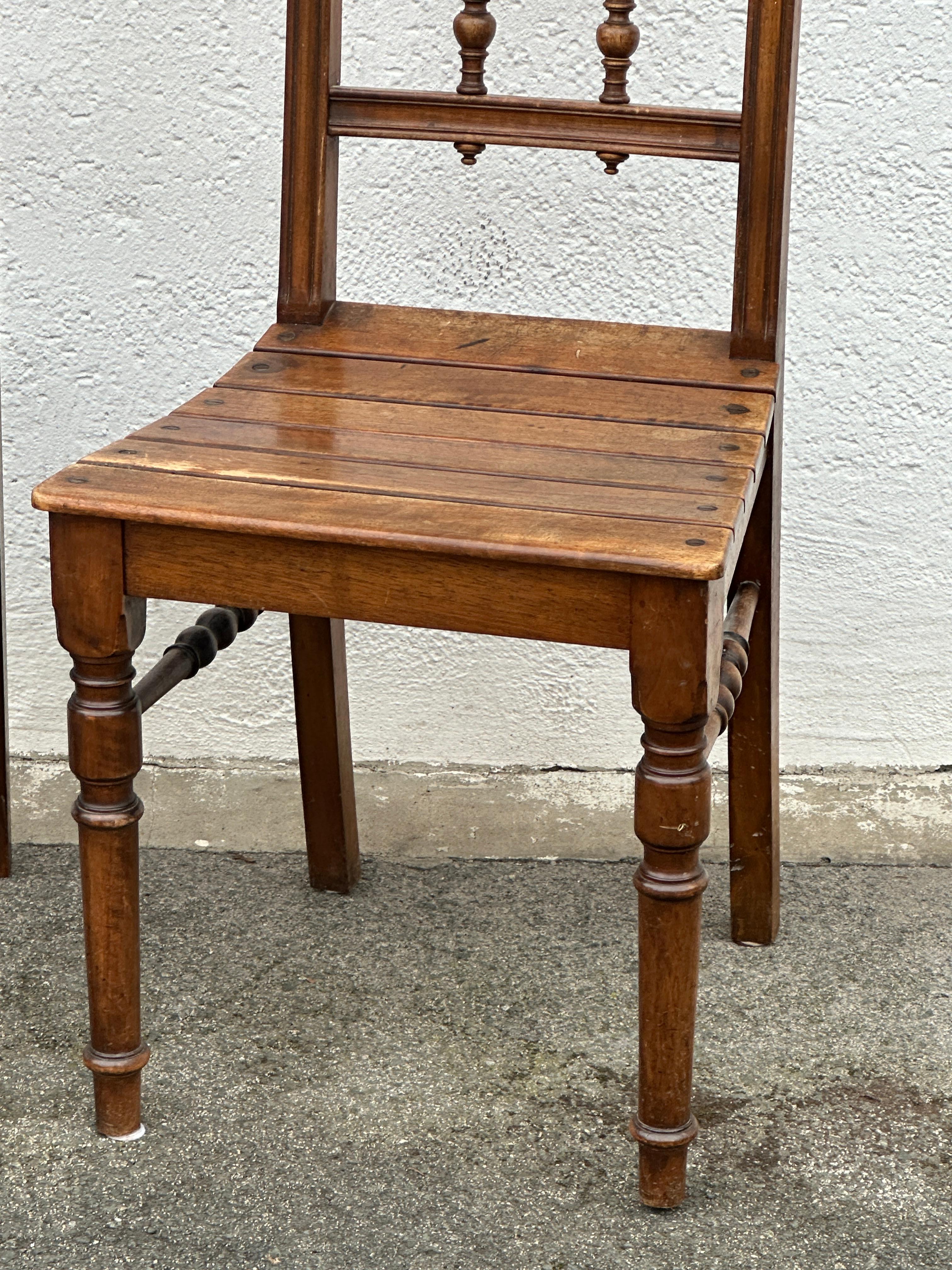 Ensemble de dix chaises de salle à manger en bois provenant du château de Ratibor, ville de Roth, Allemagne en vente 5