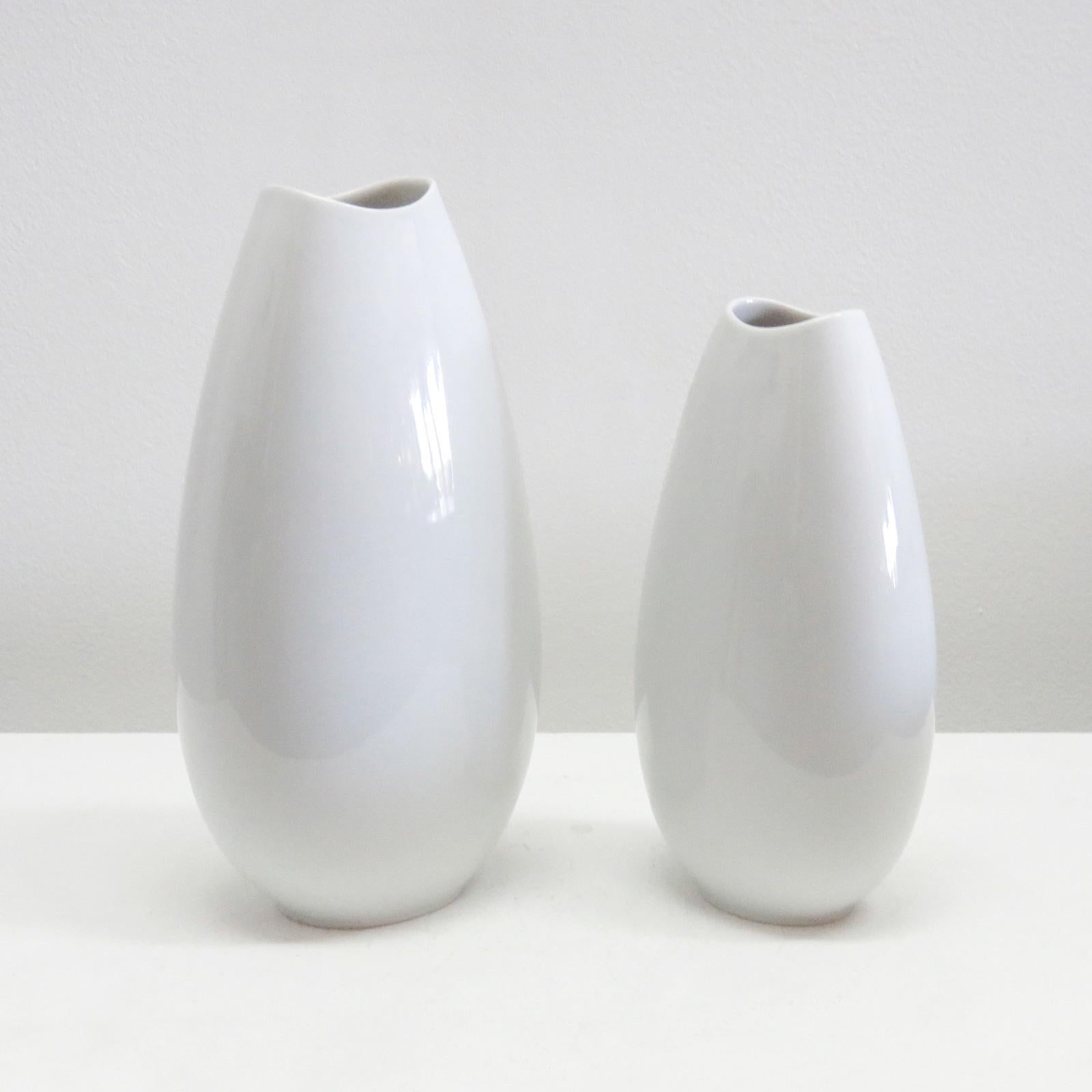 Mid-Century Modern Set of Raymond Loewy for Thomas Vases, 1970 For Sale