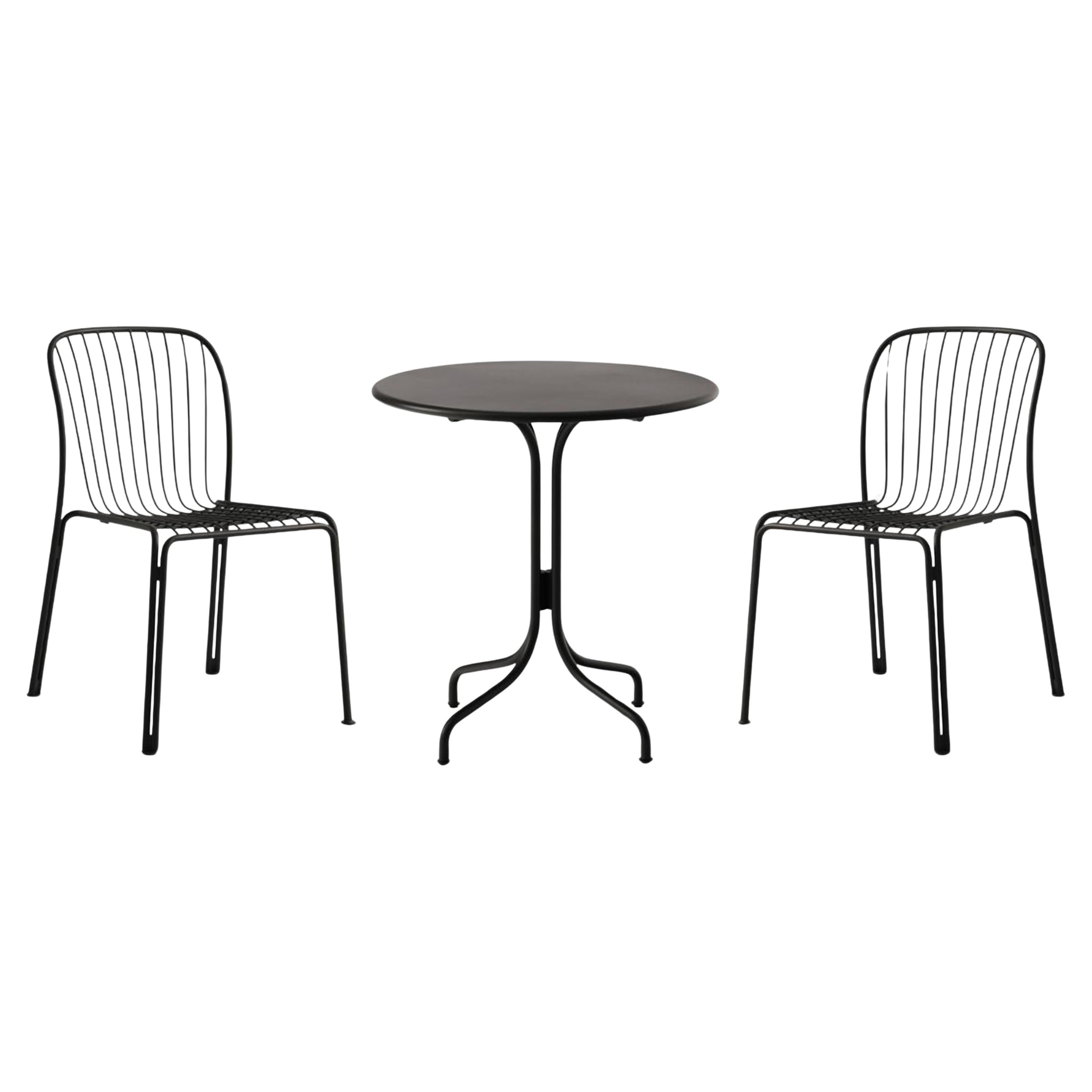 Ensemble de chaises d'extérieur Thorvald/Table-Warm Black, par Space Copenhagen pour &T