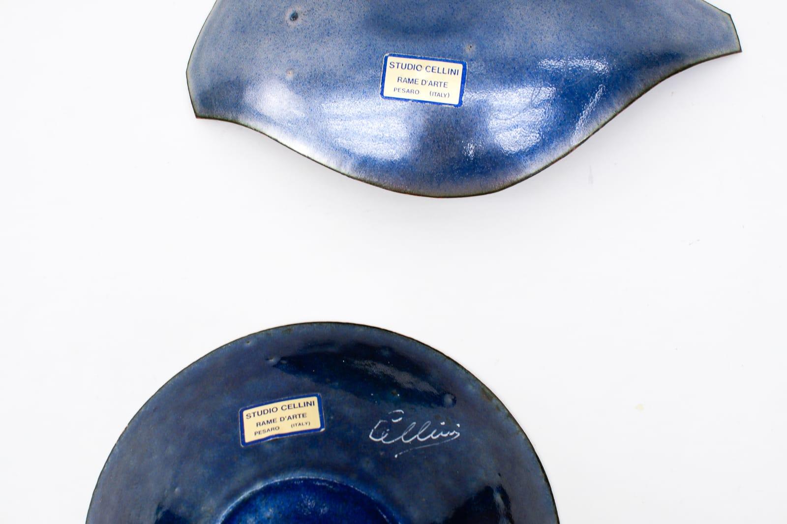 Set of Thre Modernist Bowls in Copper With Beautiful Studio Cellini Rame D'Arte  For Sale 5