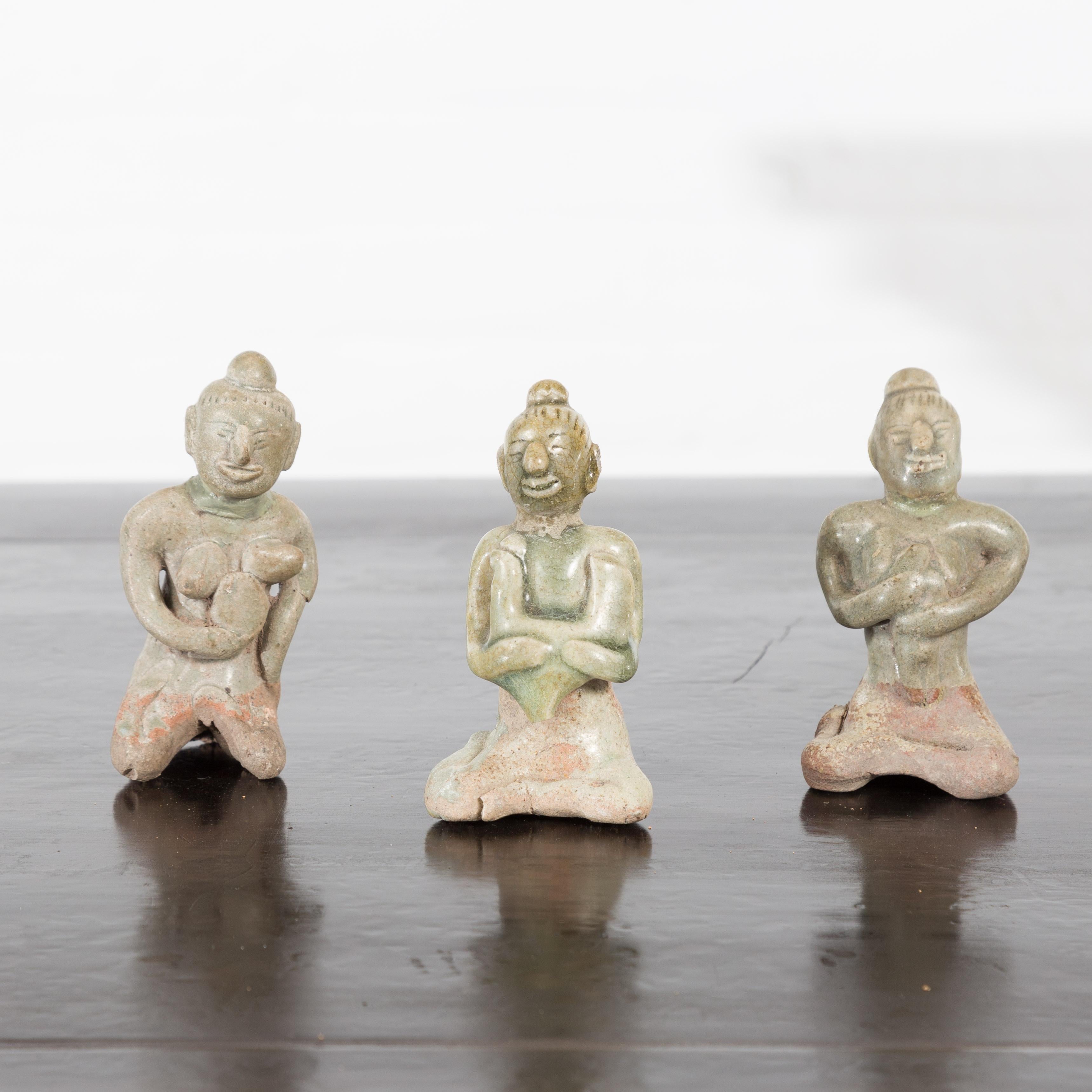 Thaïlandais Ensemble de trois figures de fertilité en céramique du 14e ou 15e siècle de Thaïlande en vente