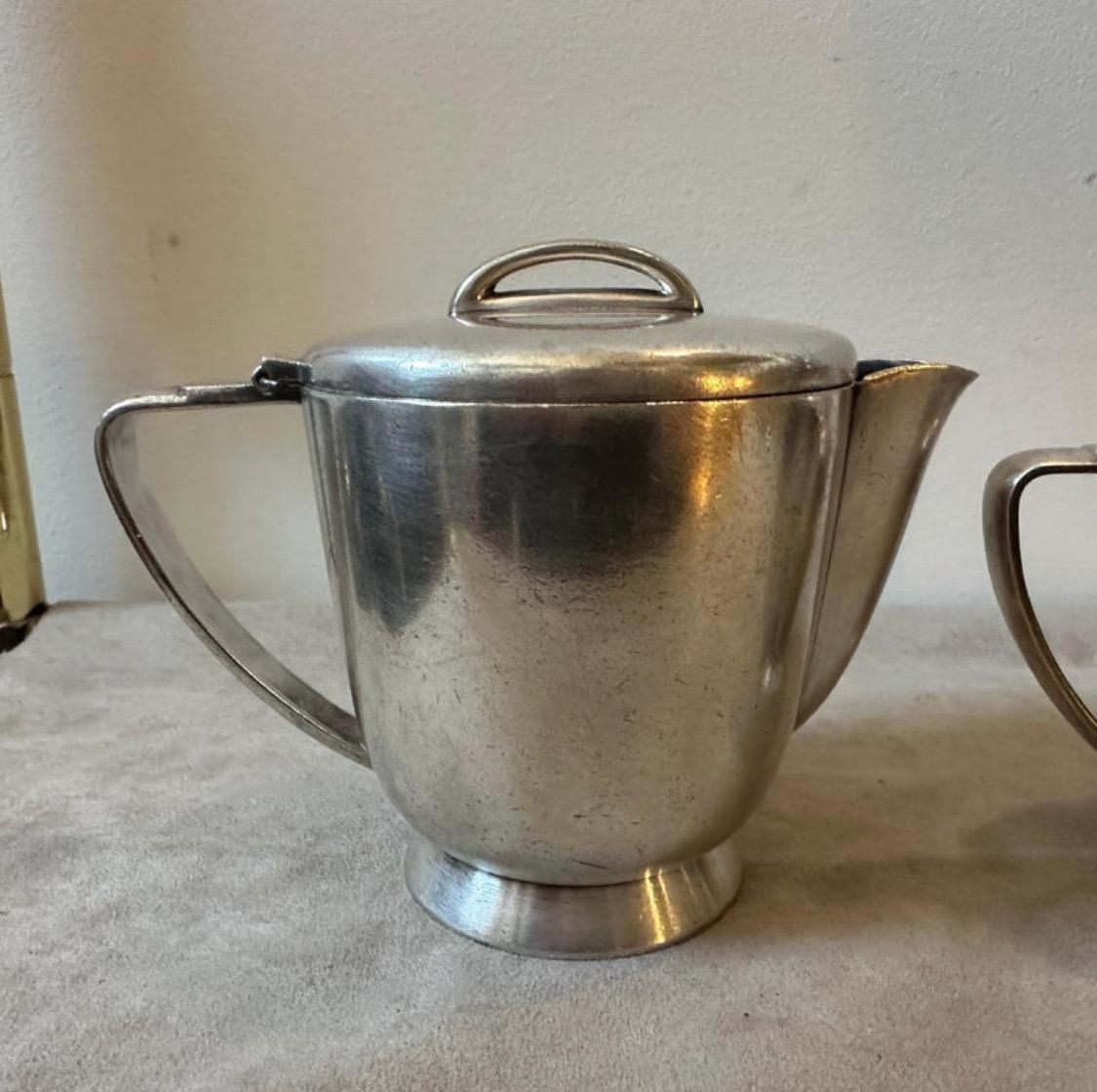 Set of Three 1930s Art Deco Teapots by Gio Ponti for Fratelli Calderoni In Good Condition For Sale In Aci Castello, IT