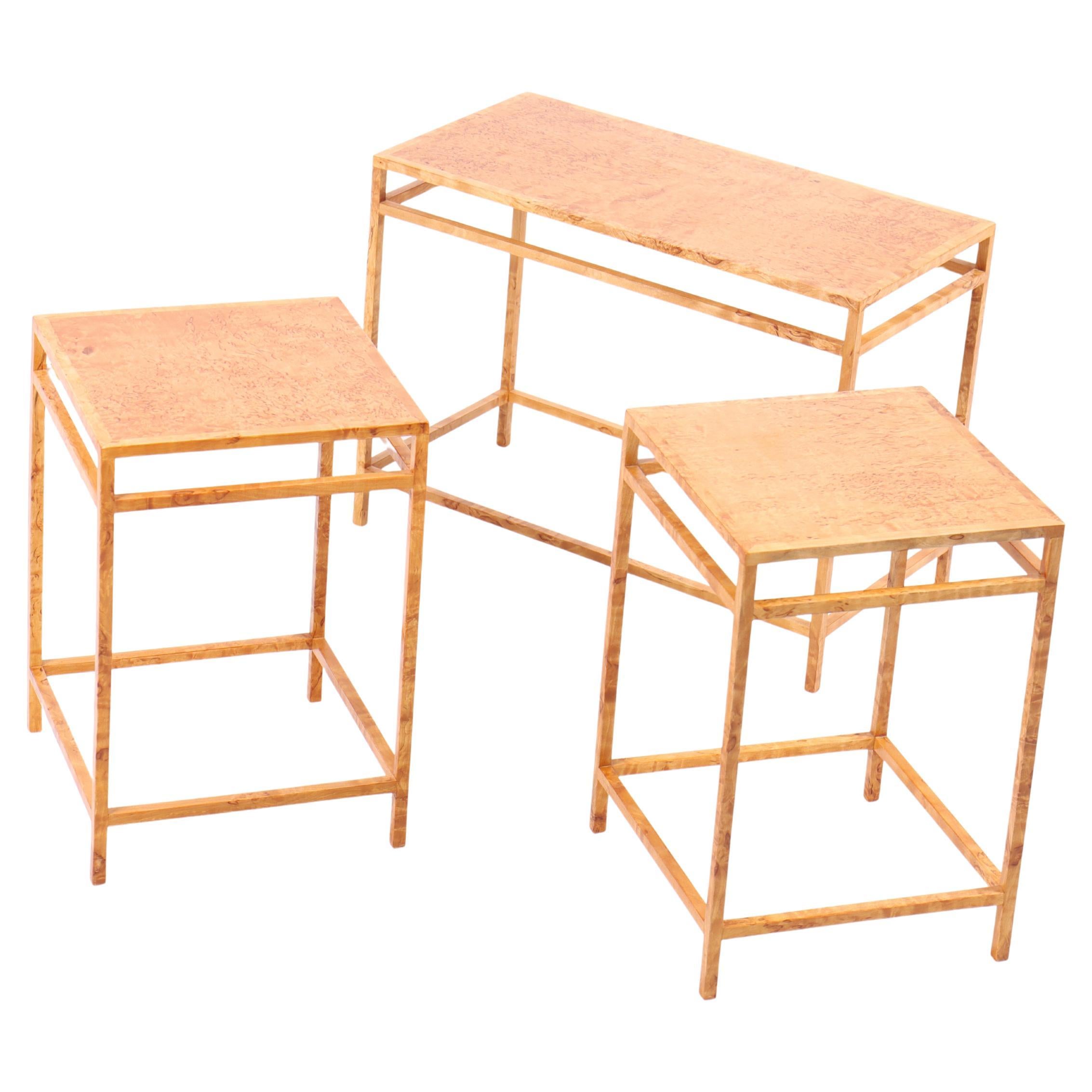Set of Three 1960s Birdseye Maple Side Tables with Minimalist Mid-Century Modern im Angebot