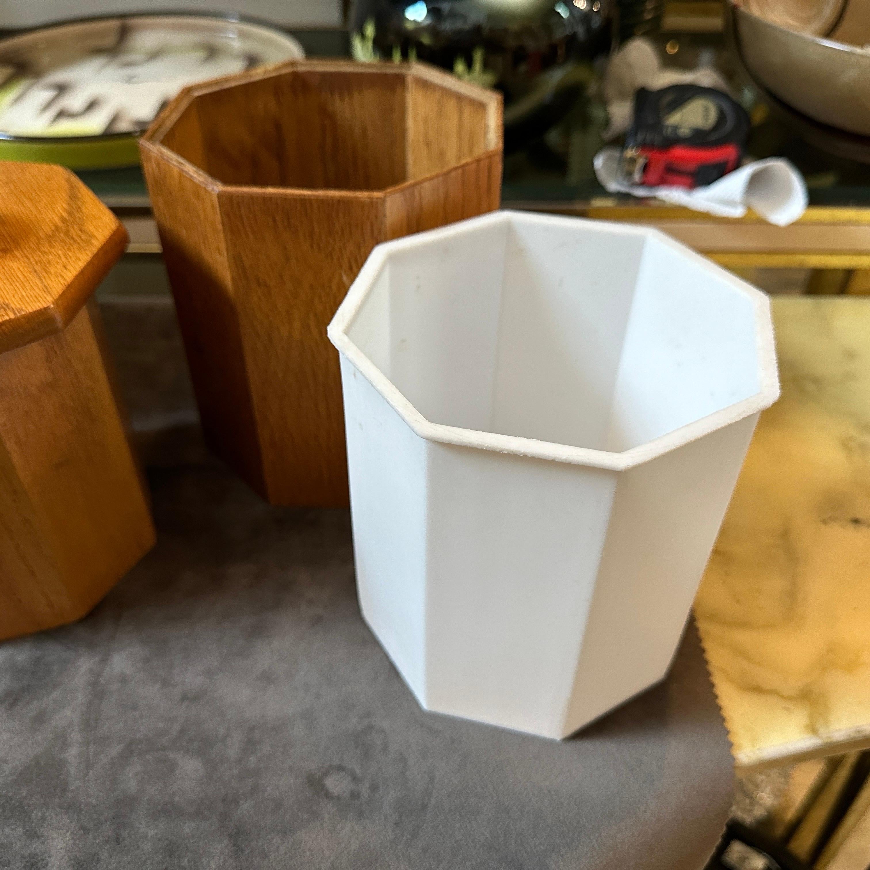 Set of Three 1960s Scandinavian Style Wood and Plastic European Ice Buckets im Angebot 1