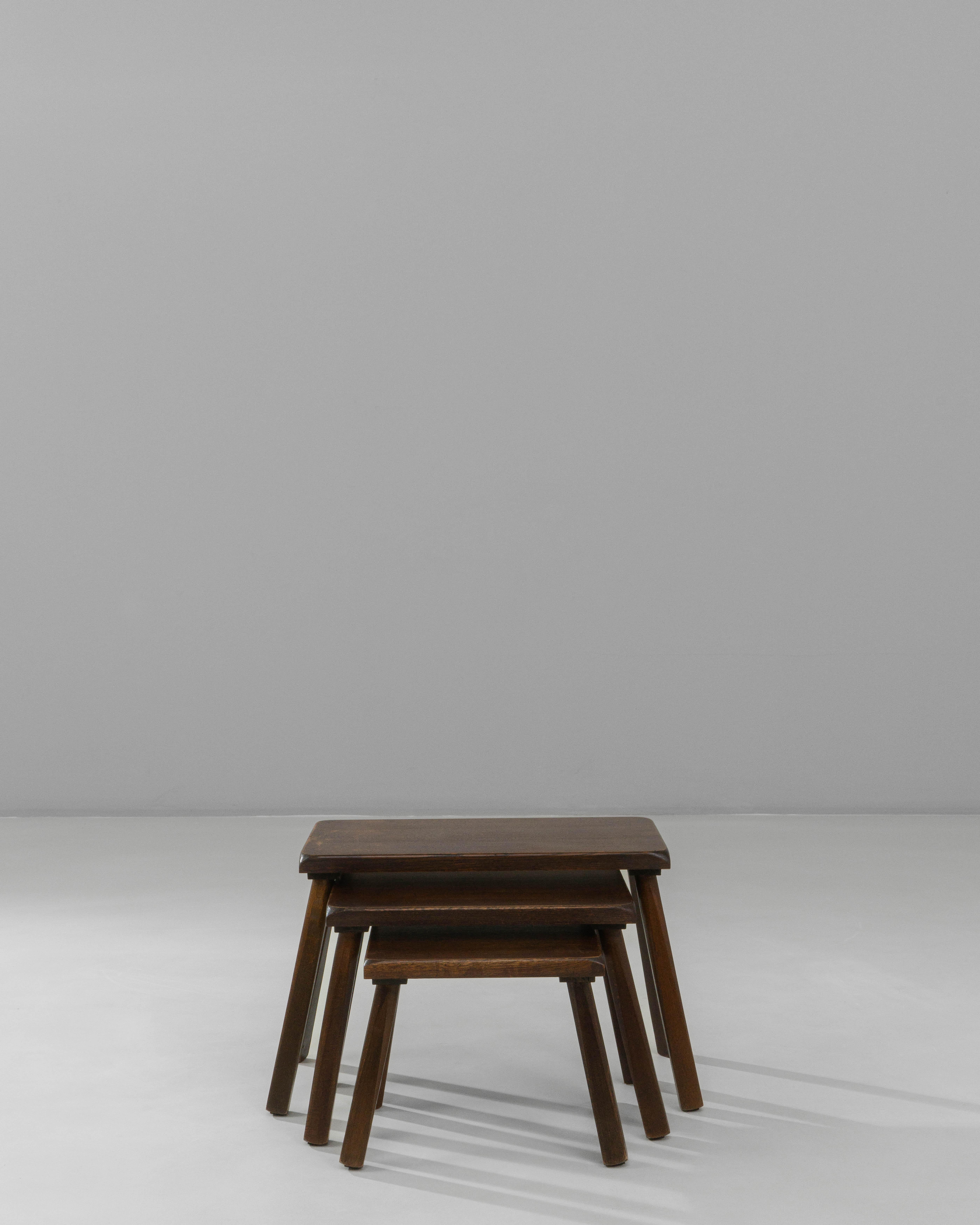 Set of Three 1970s French Brutalist Wooden Nesting Tables In Original Patina In Good Condition For Sale In High Point, NC