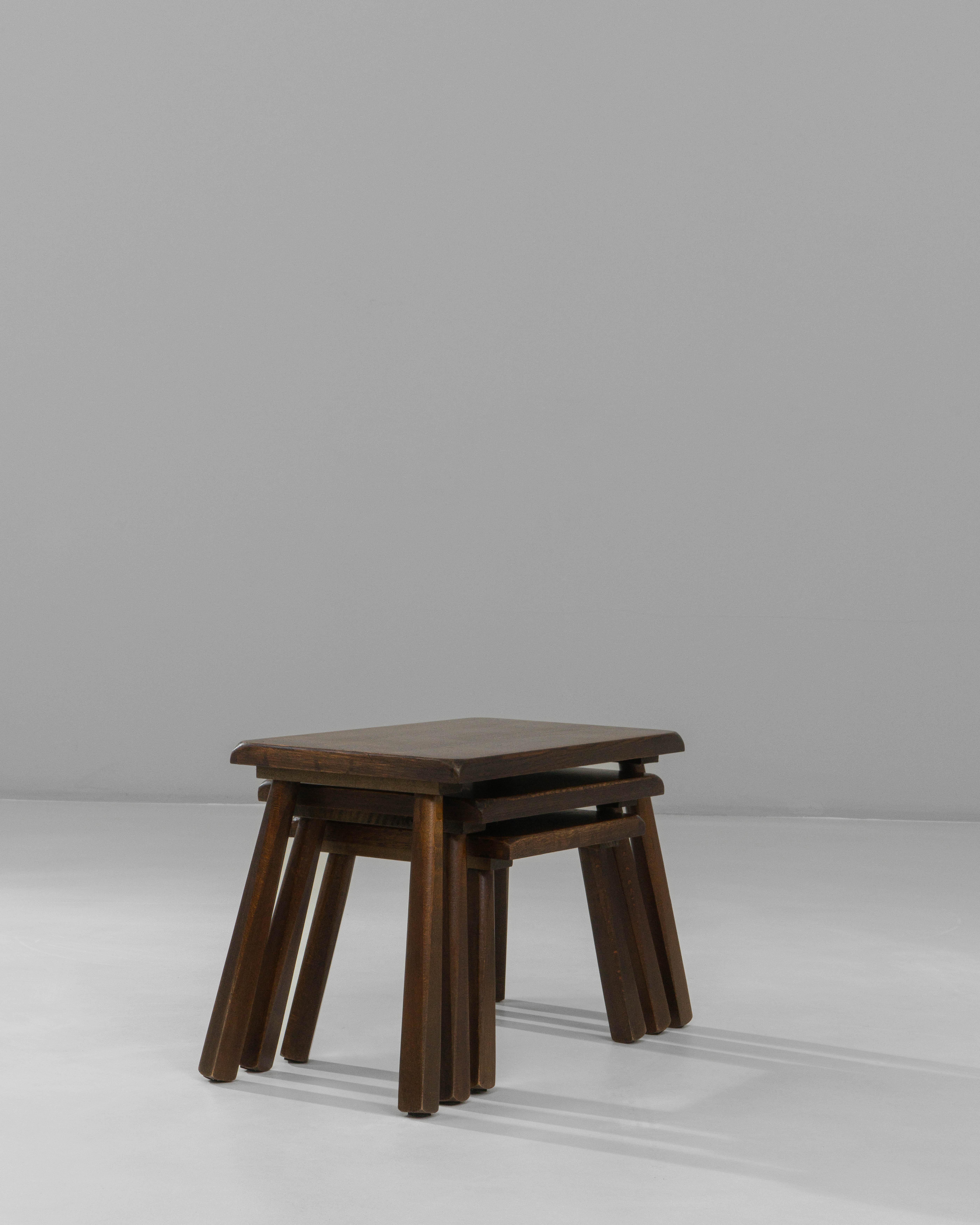 Set of Three 1970s French Brutalist Wooden Nesting Tables In Original Patina For Sale 3