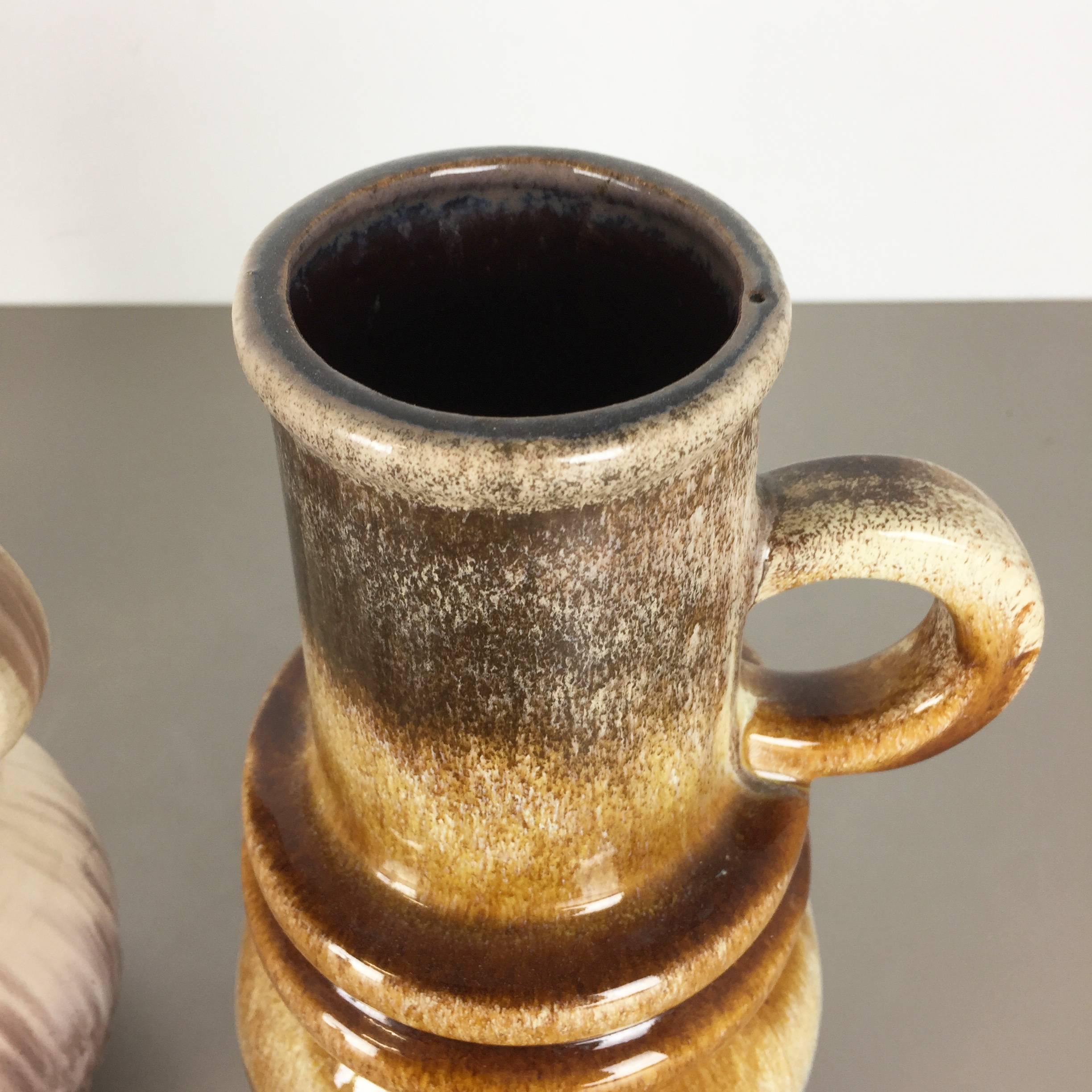 Céramique Ensemble de trois vases 