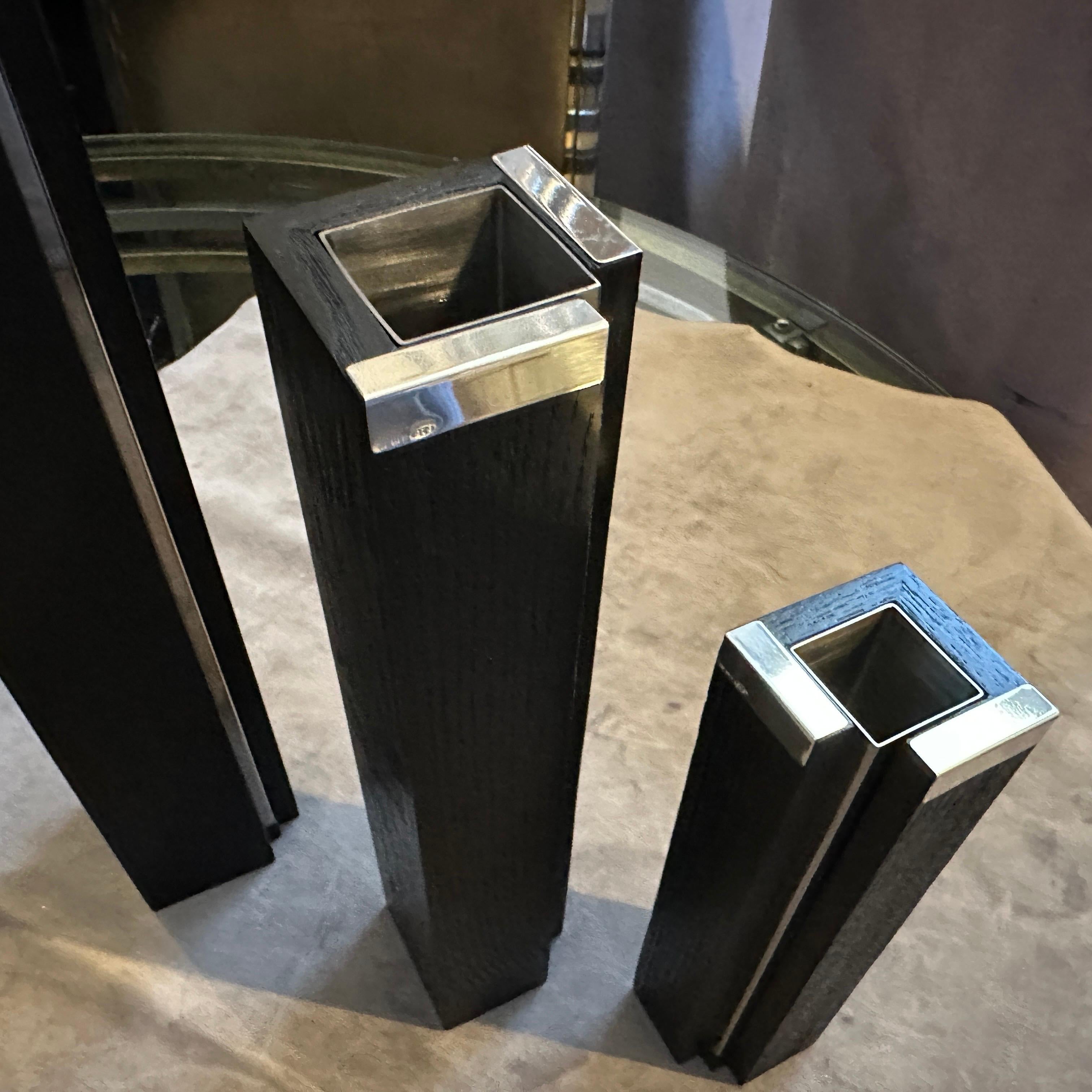 Set di tre vasi minimalisti anni '80 in legno ebanizzato e argento sterling di Silvan in vendita 2