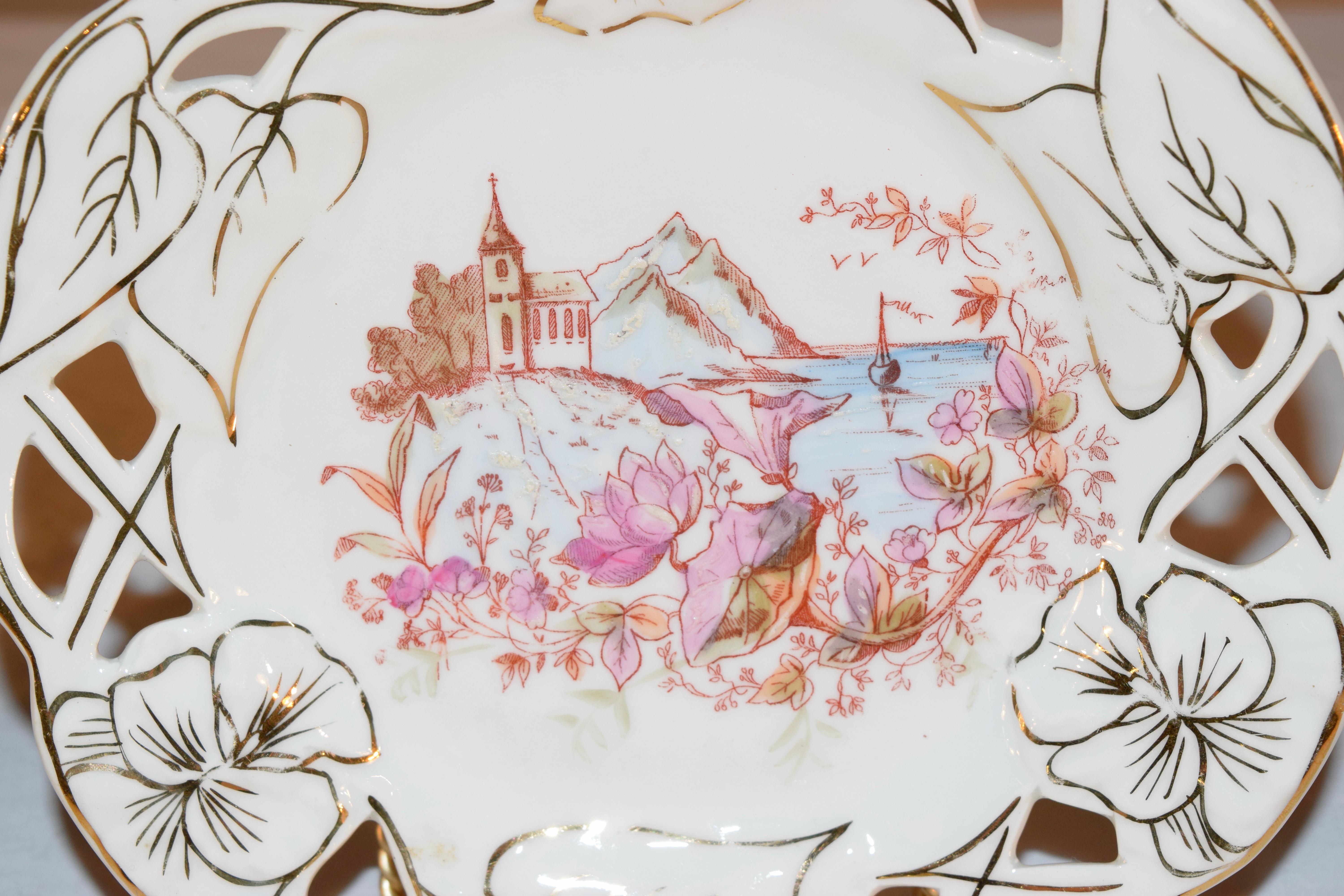 Set of Three 19th Century French Porcelain Plates In Good Condition In High Point, NC