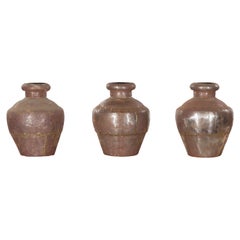Set von drei antiken indischen Metallgefäßen aus dem 19. Jahrhundert