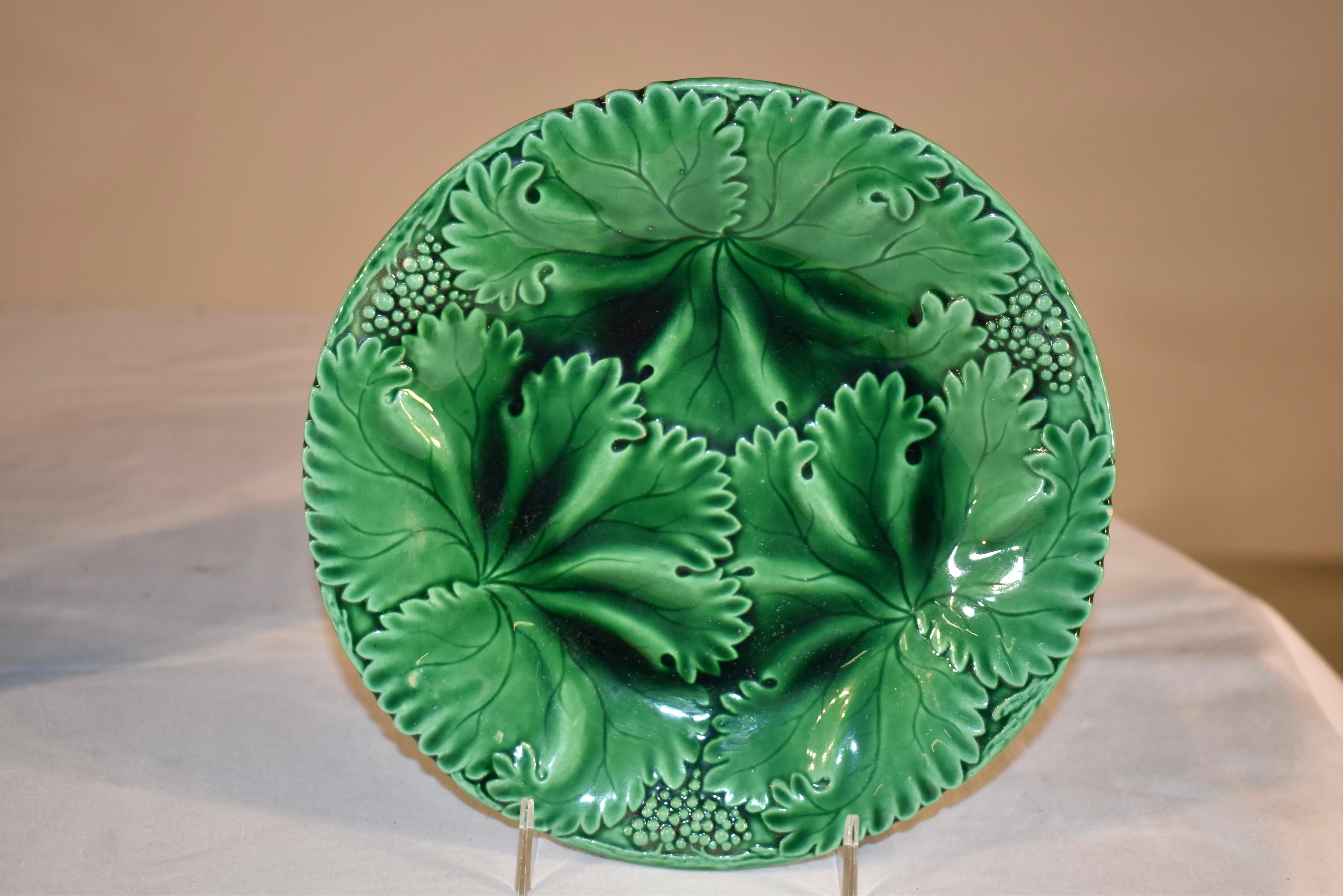 Glazed Set of Three 19th Century Majolica Plates For Sale