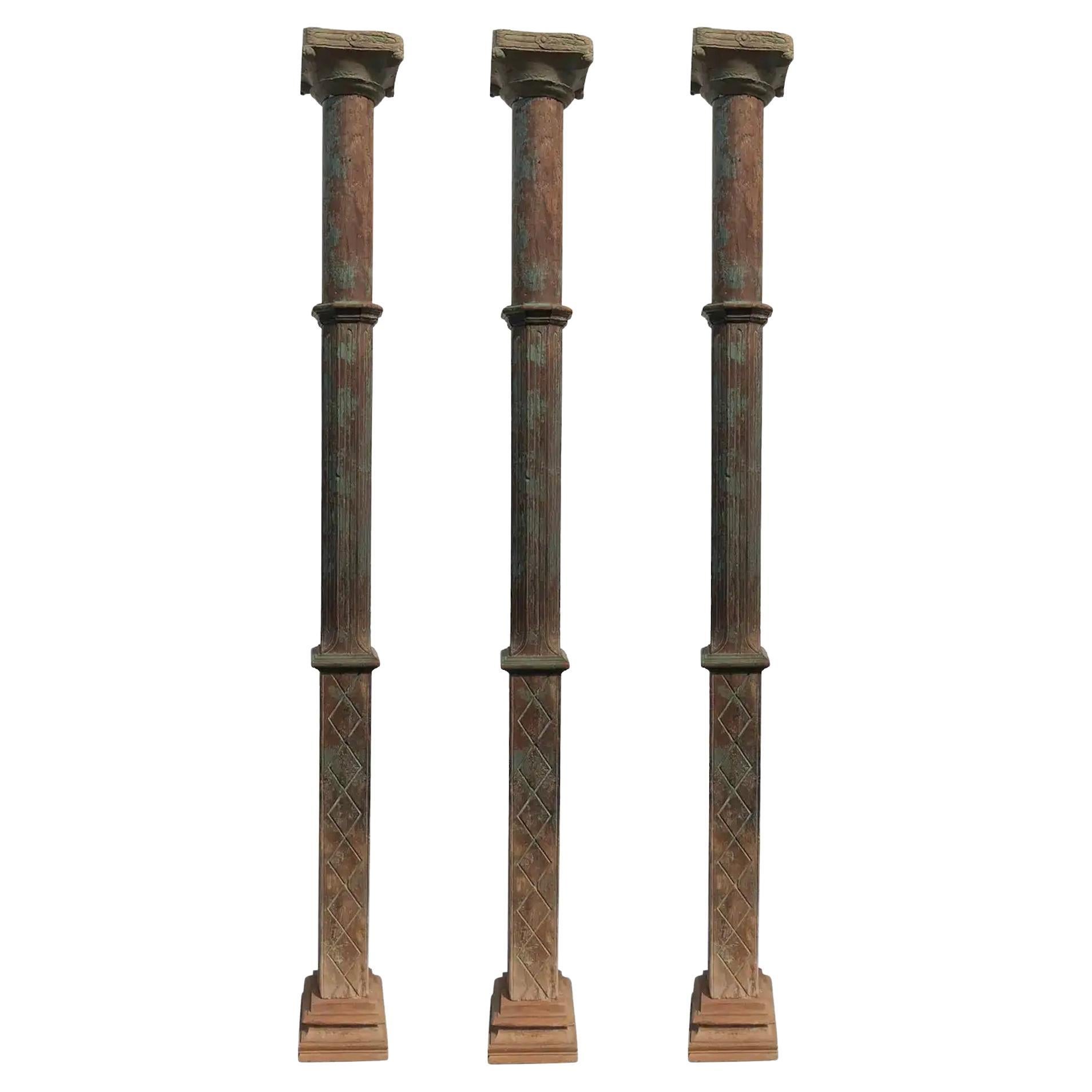 Set of Three 19th Century Teak Pillars Carved from Old Palace in Gujarat For Sale